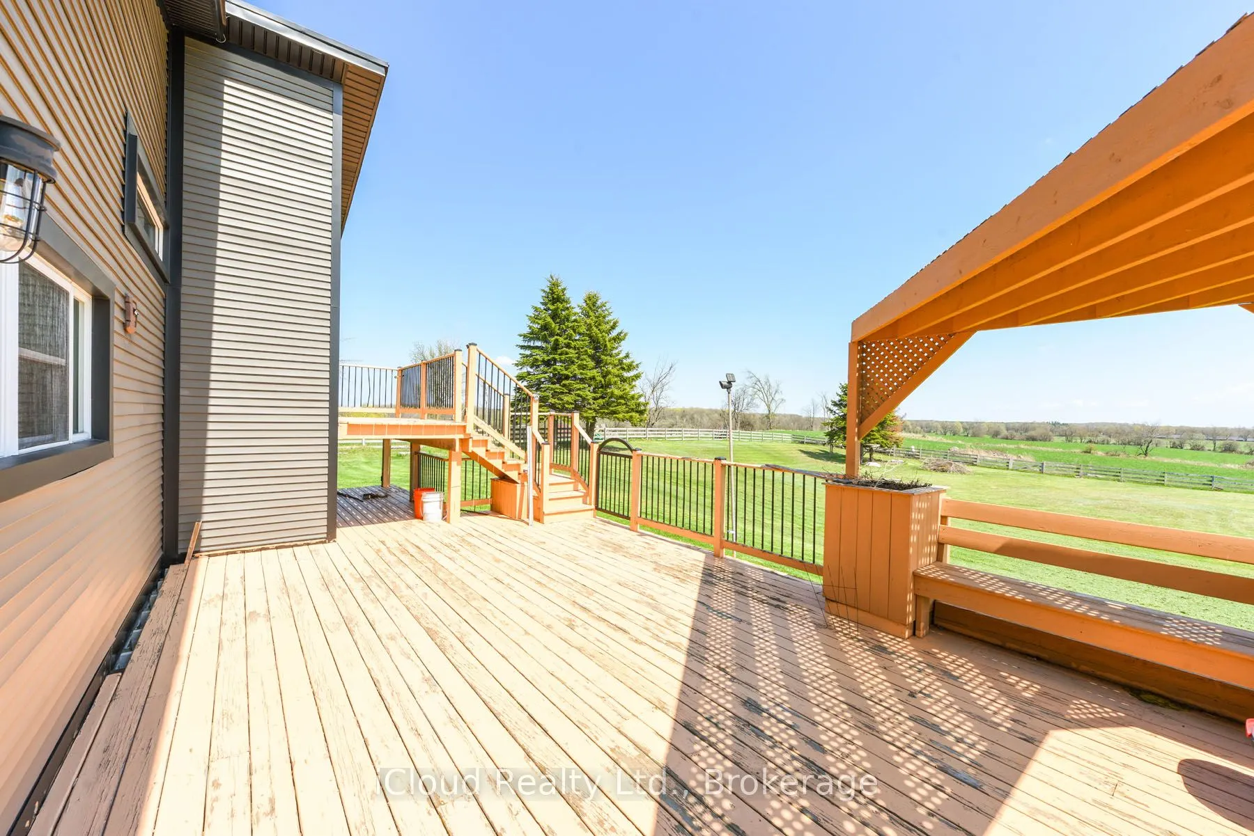 4573 Charleston Side Road