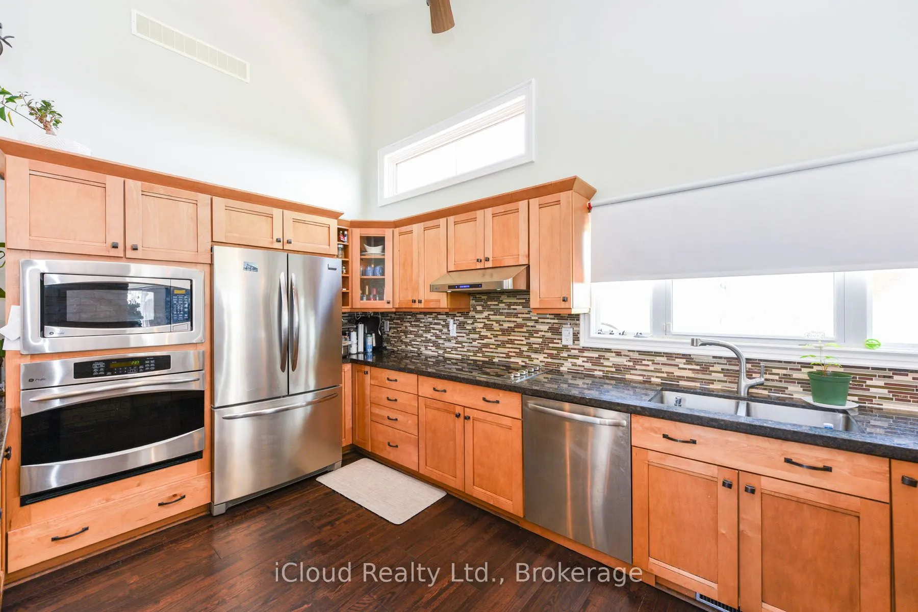 4573 Charleston Side Road