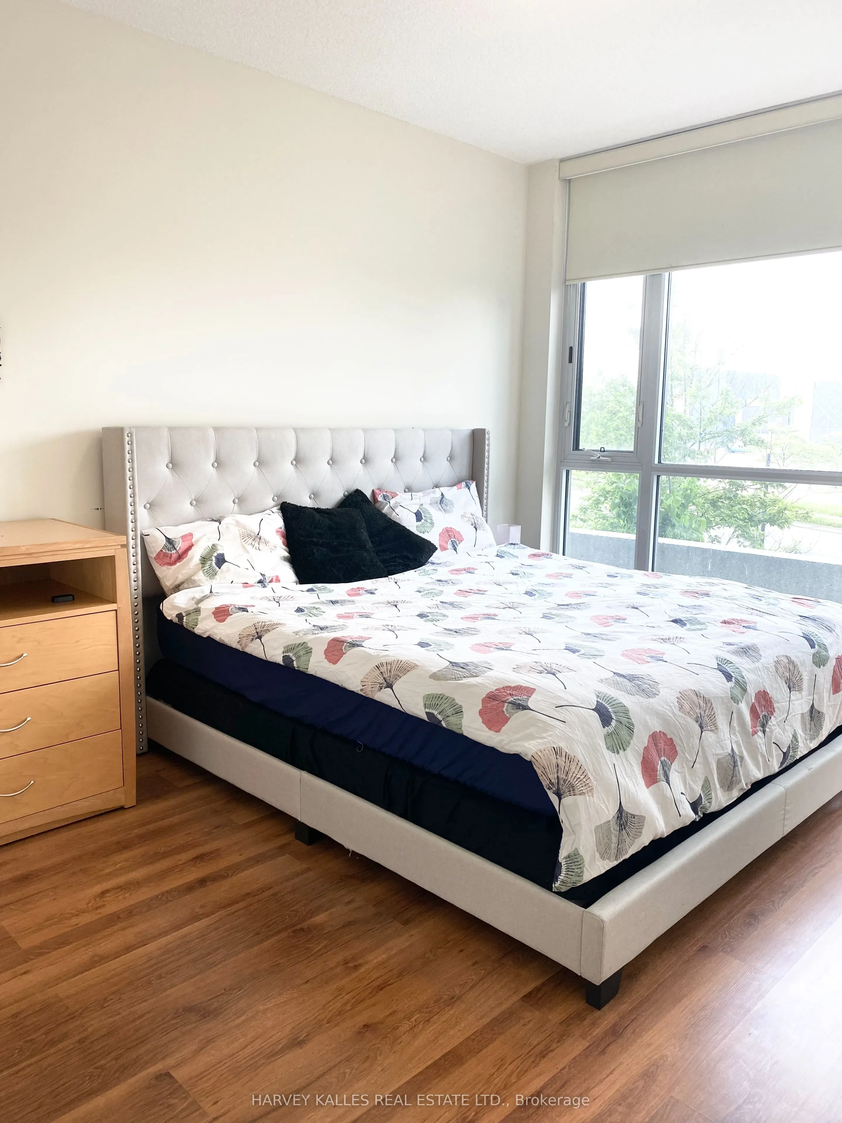 339 Rathburn Road W, #202