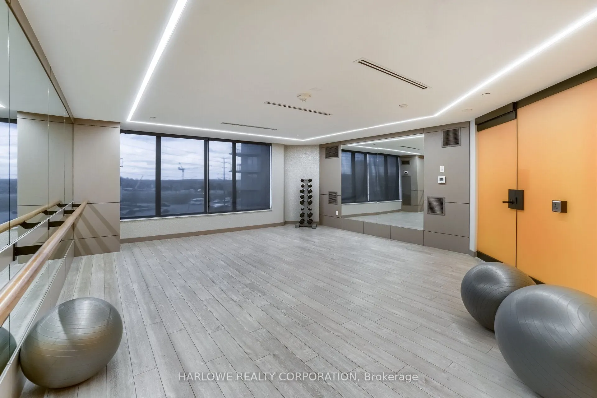 4655 Metcalfe Avenue, #204