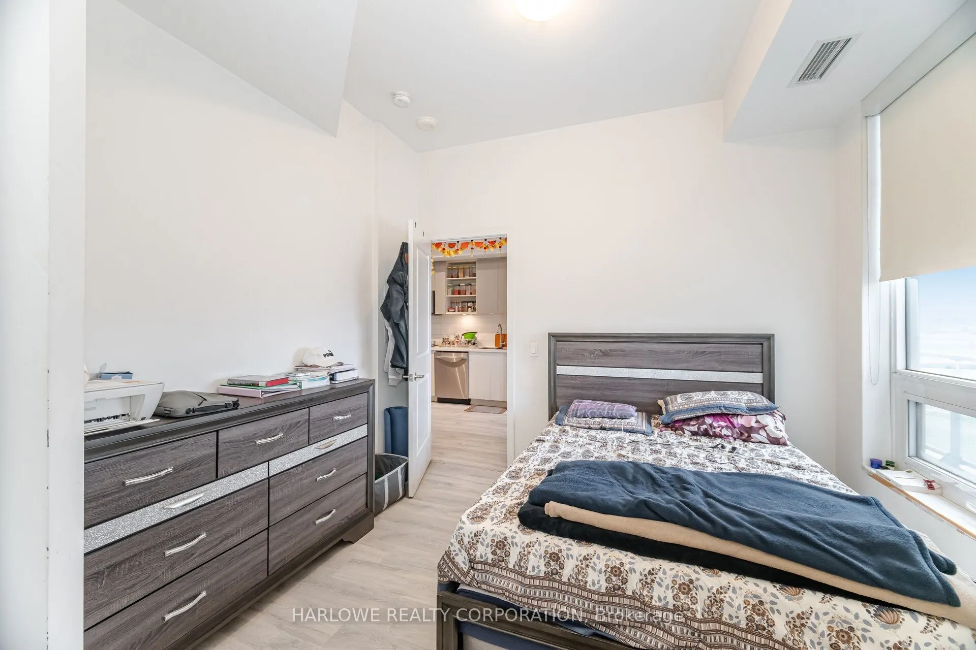 4655 Metcalfe Avenue, #204