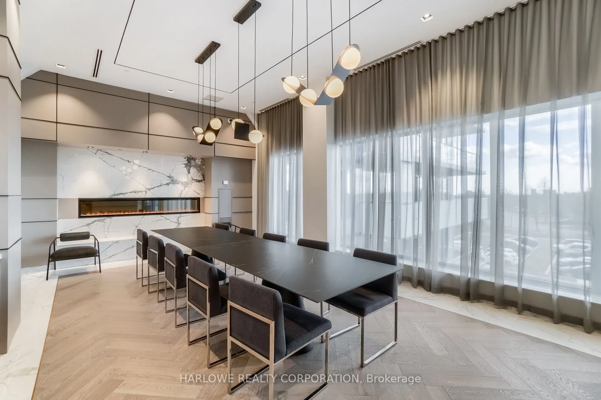 4655 Metcalfe Avenue, #204