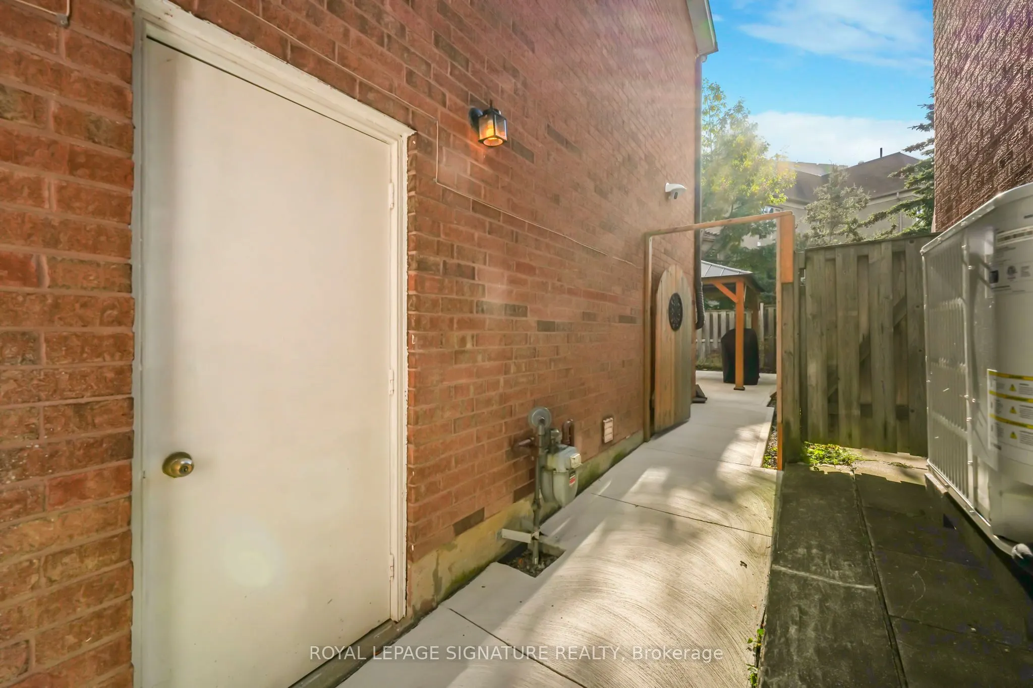 4100 Bishopstoke Lane