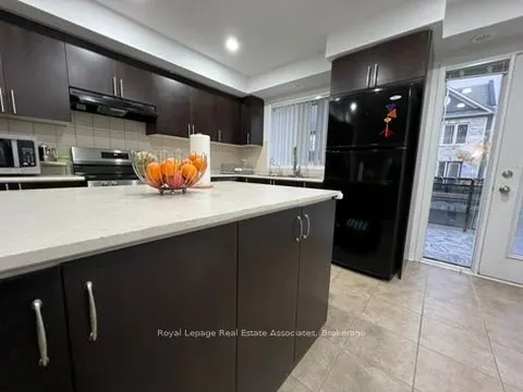 3050 Erin Centre Boulevard, #151