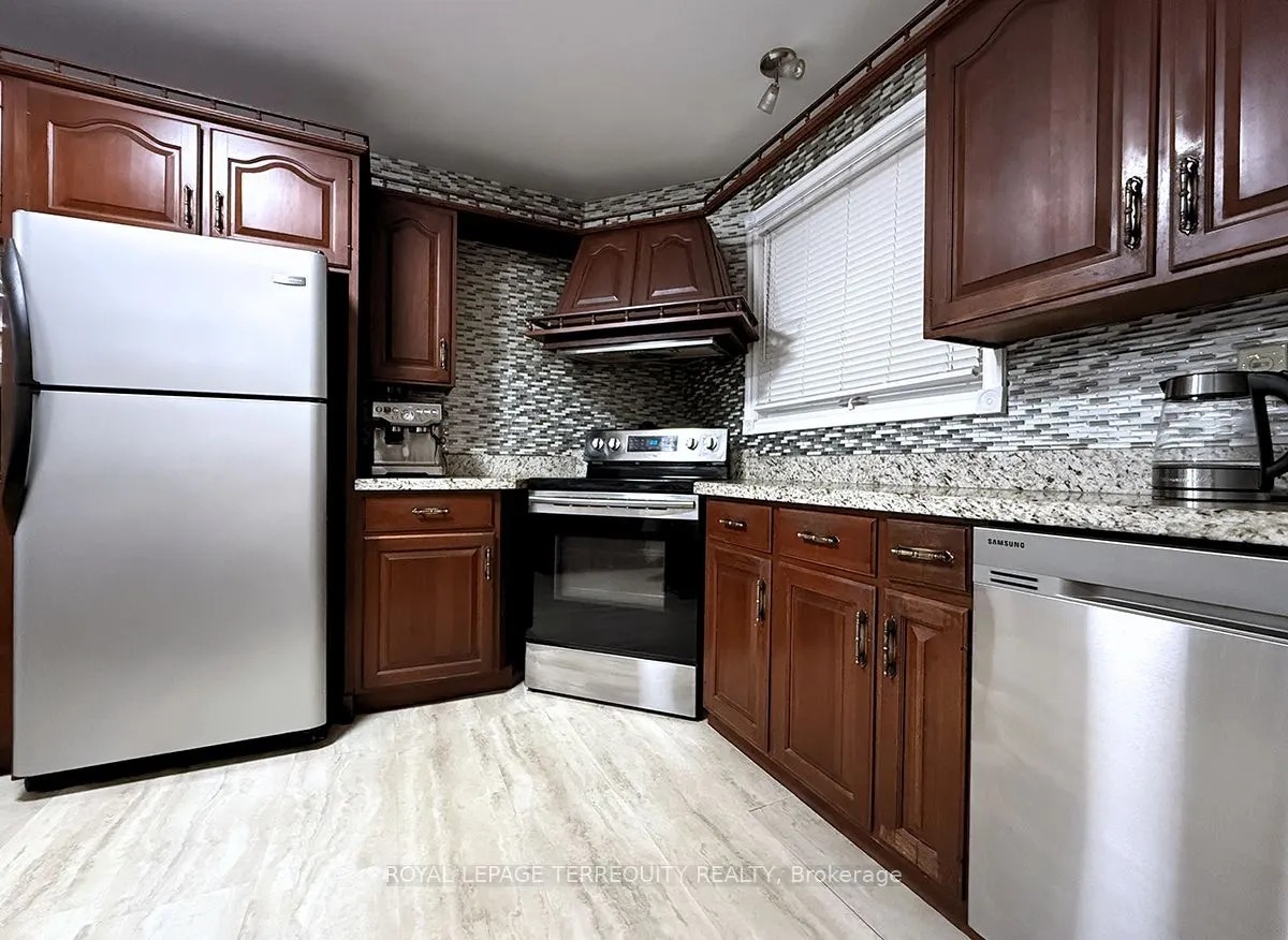 1704 Oberon Crescent