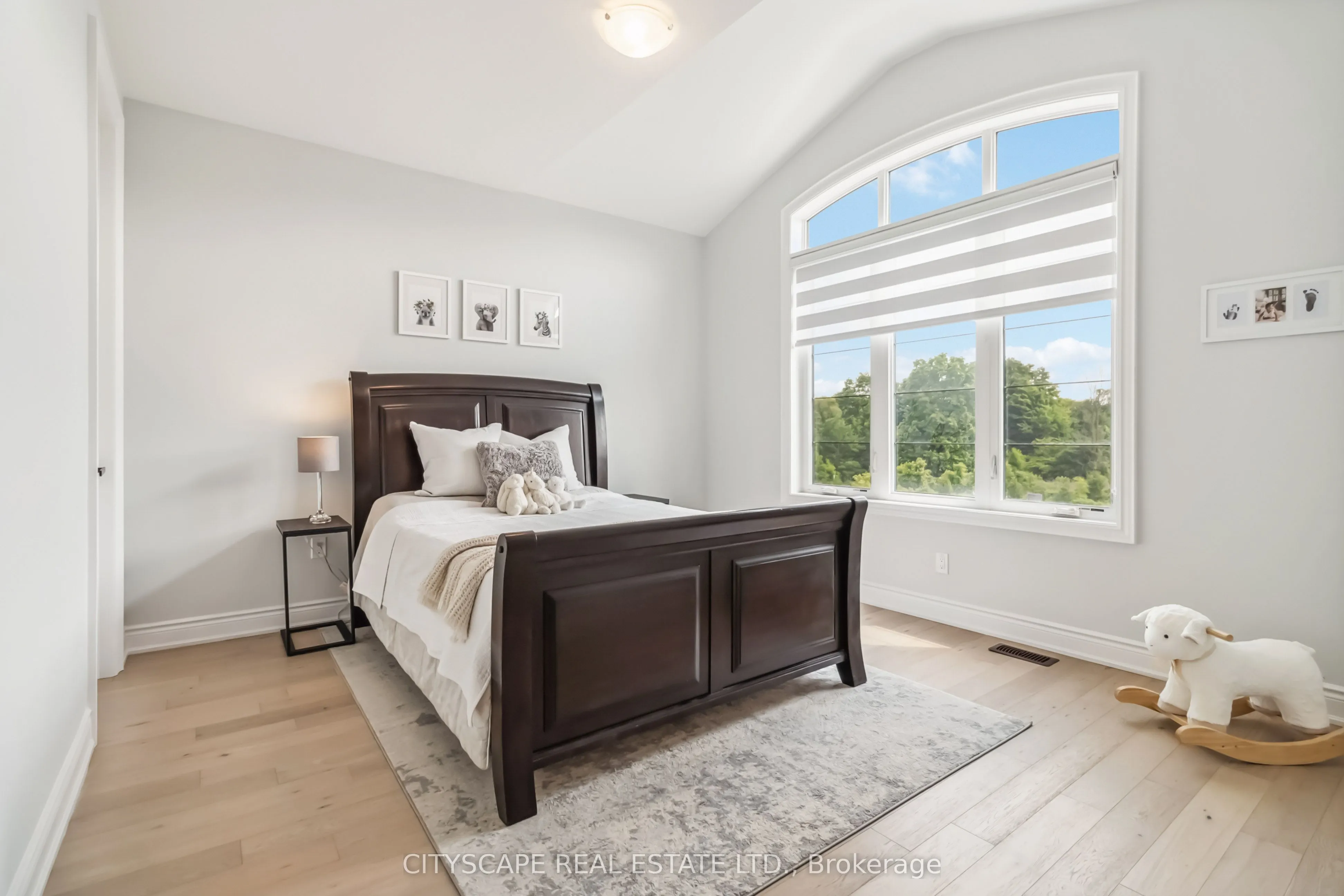 1268 Meadowside Path