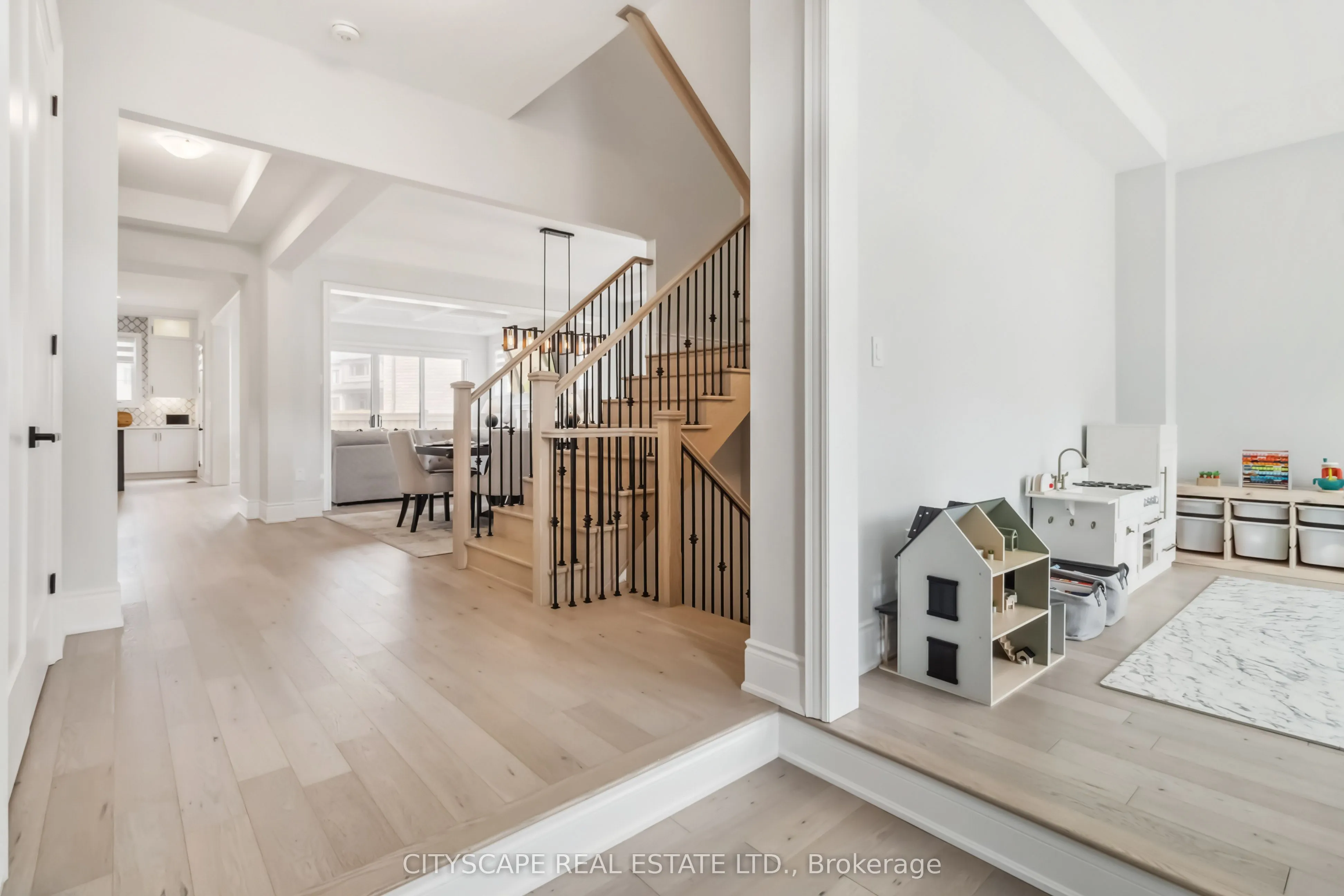 1268 Meadowside Path