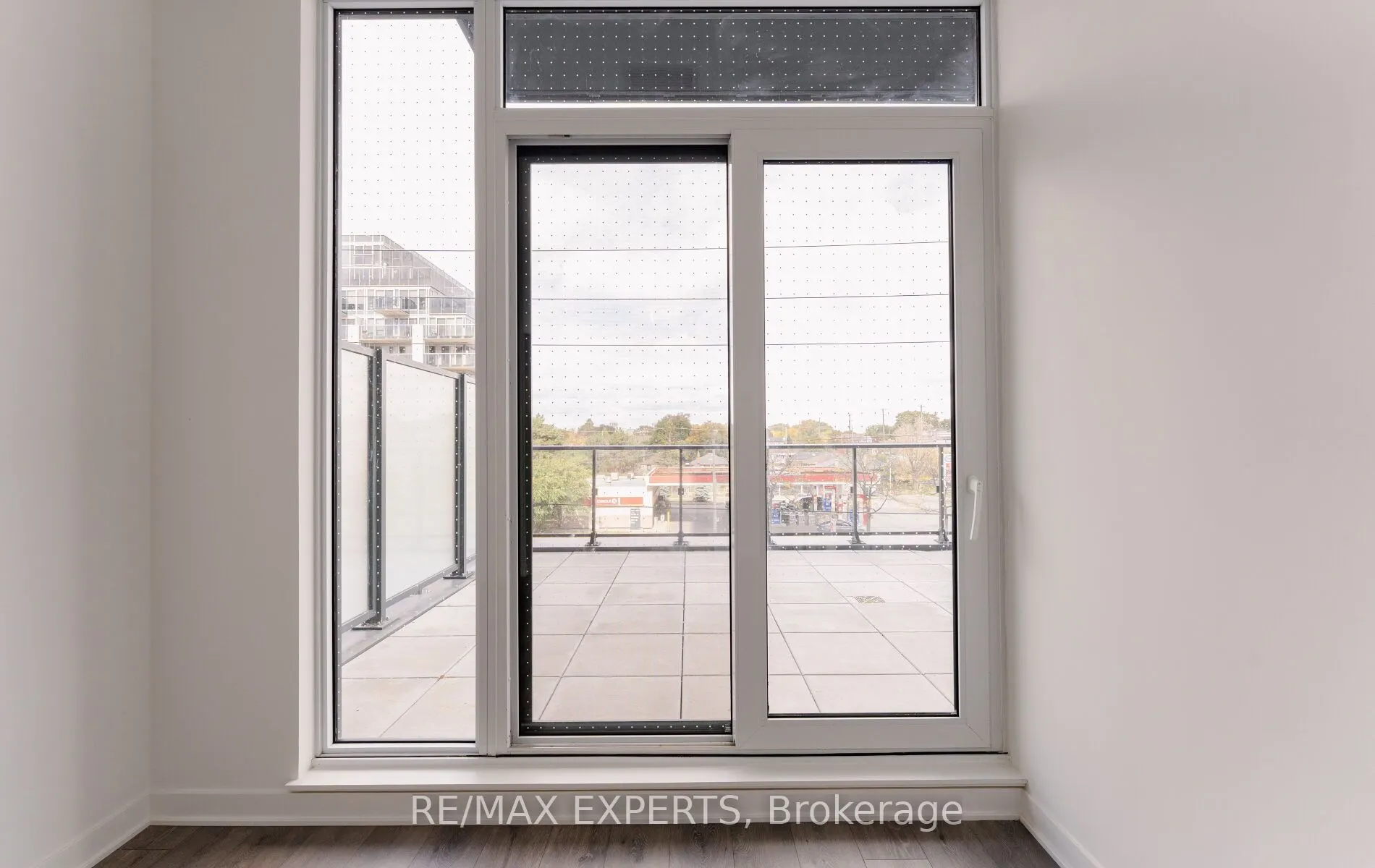 1007 The Queensway, #214