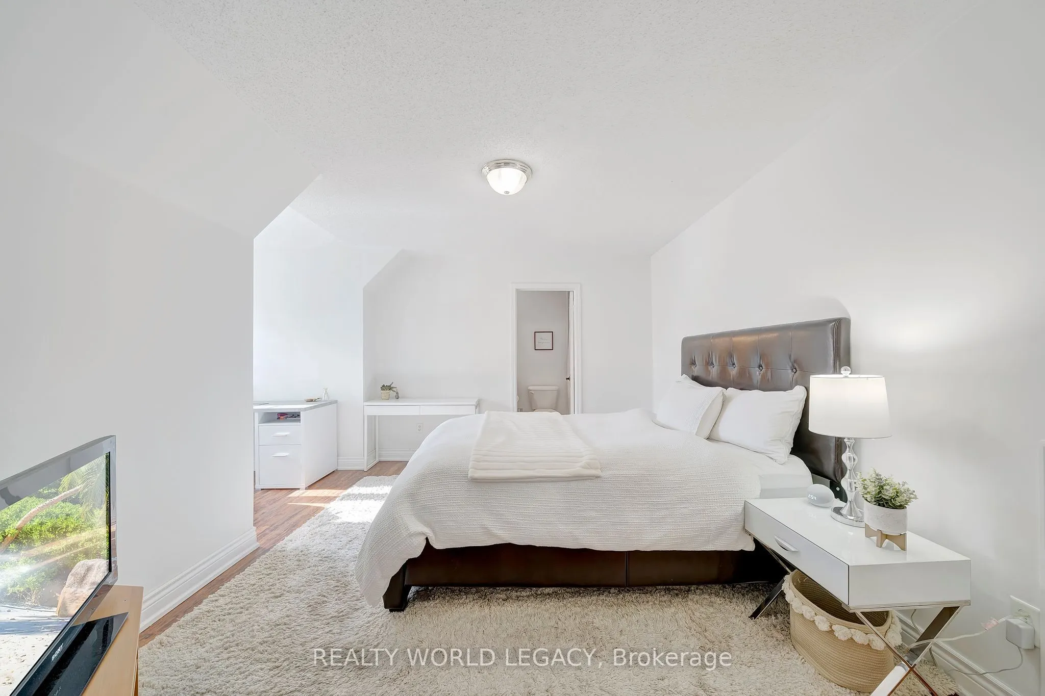 860 Somerville Terrace