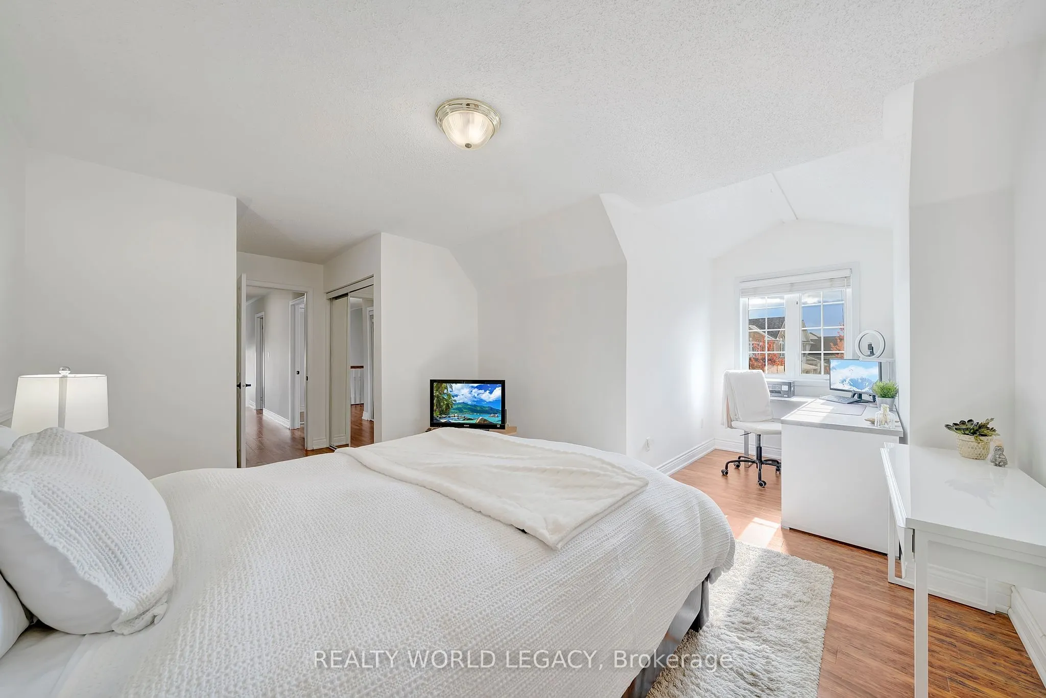 860 Somerville Terrace