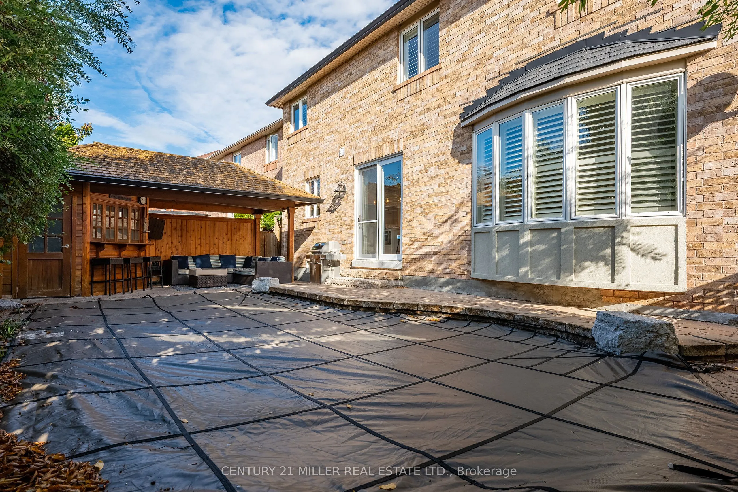 2124 Blackforest Crescent