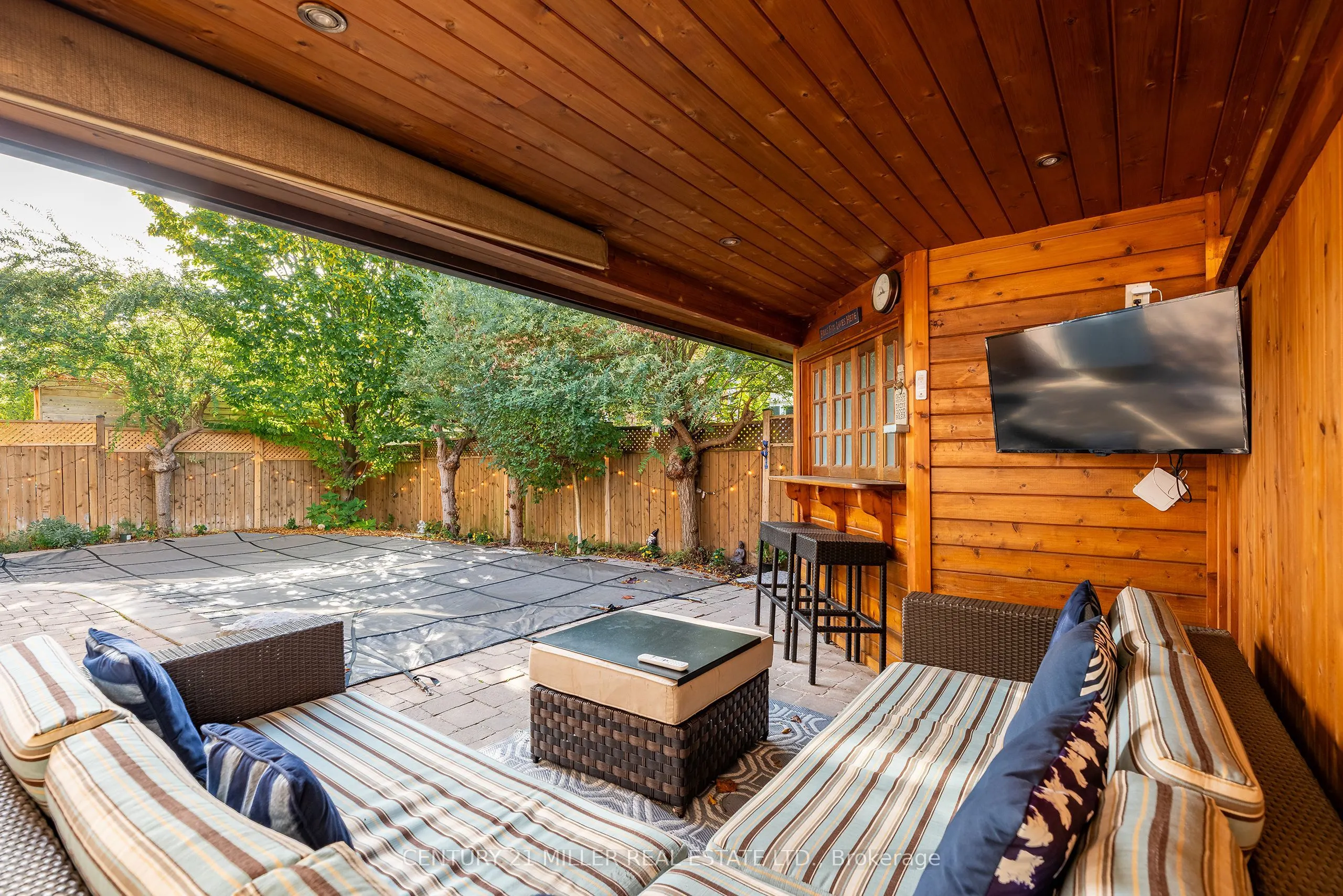 2124 Blackforest Crescent