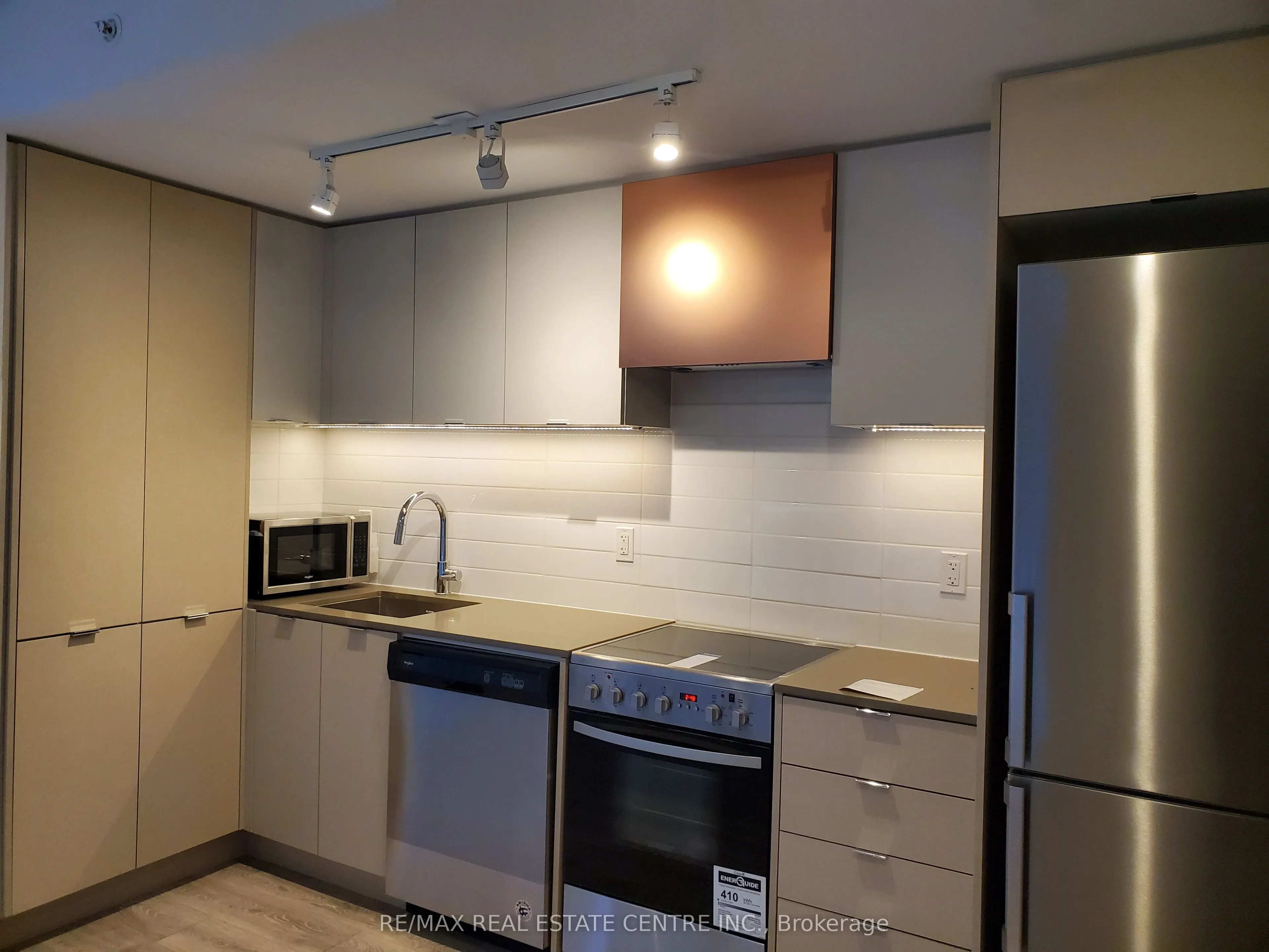 30 Gibbs Road, #1705