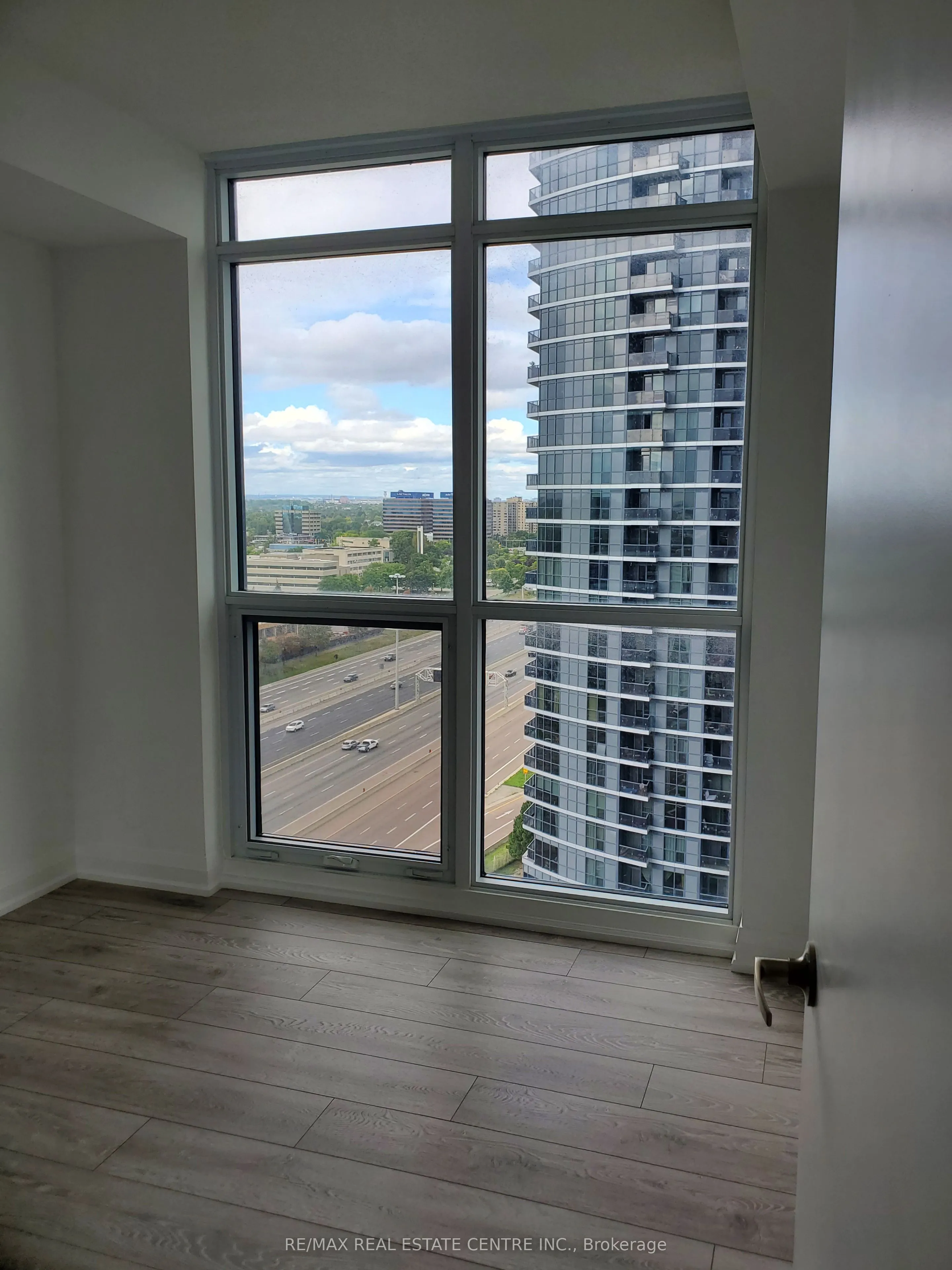 30 Gibbs Road, #1705