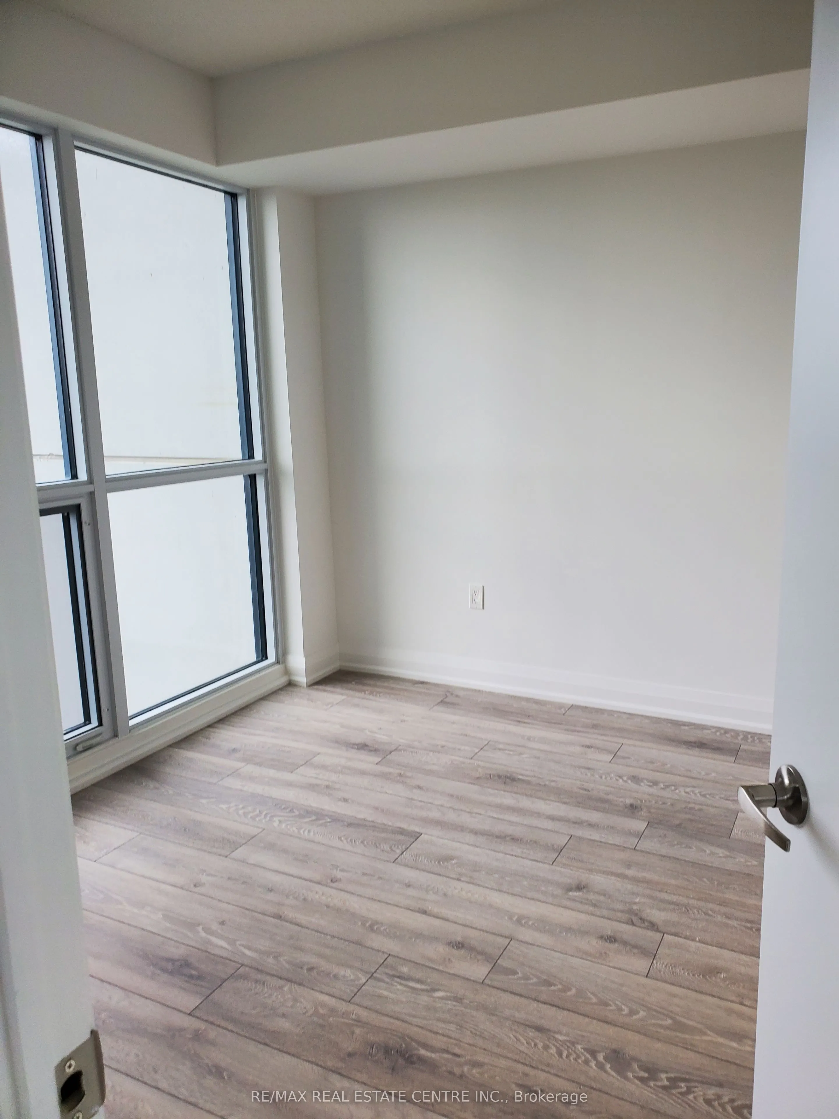 30 Gibbs Road, #1705