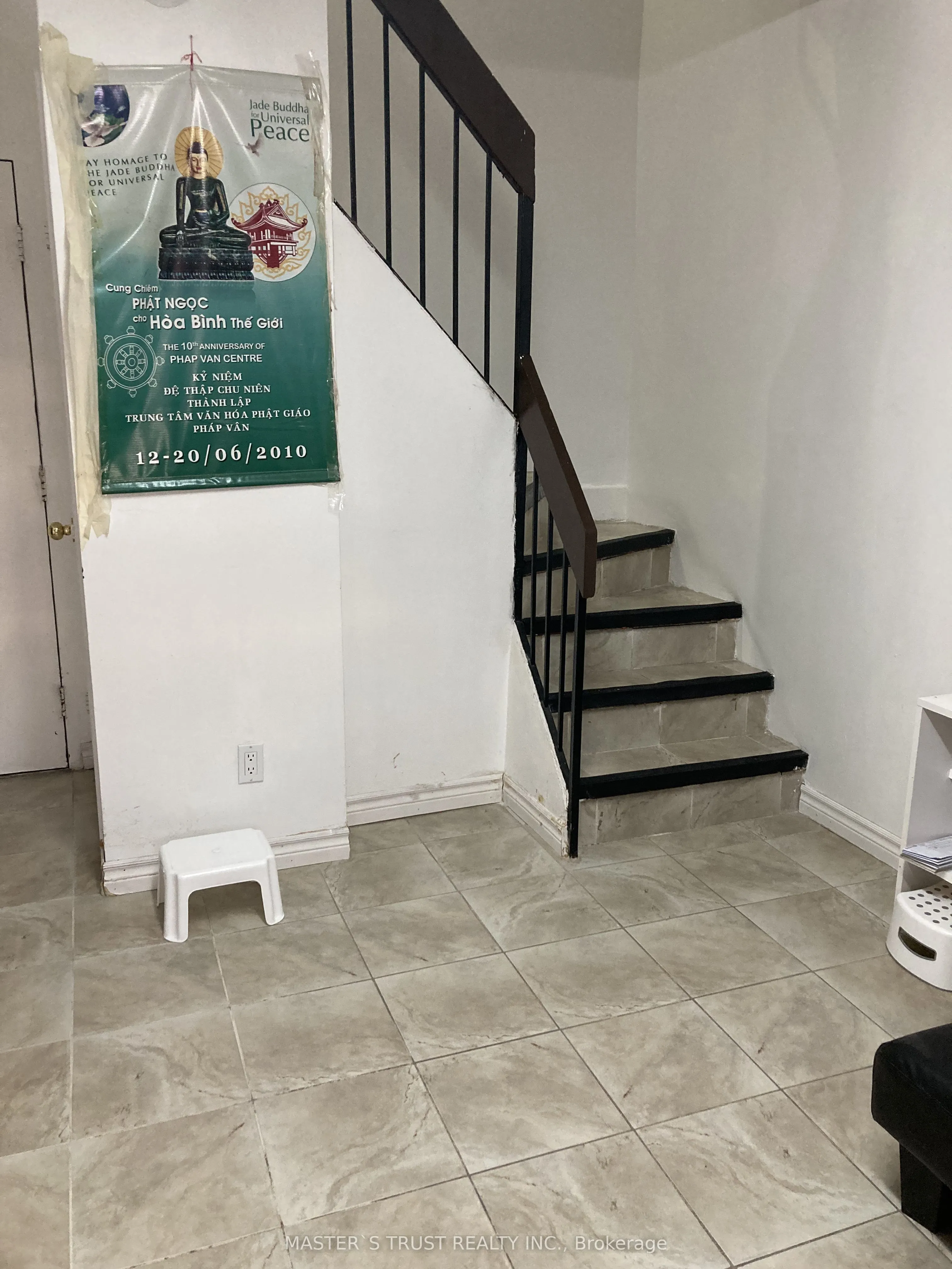 10 Eddystone Avenue #116
