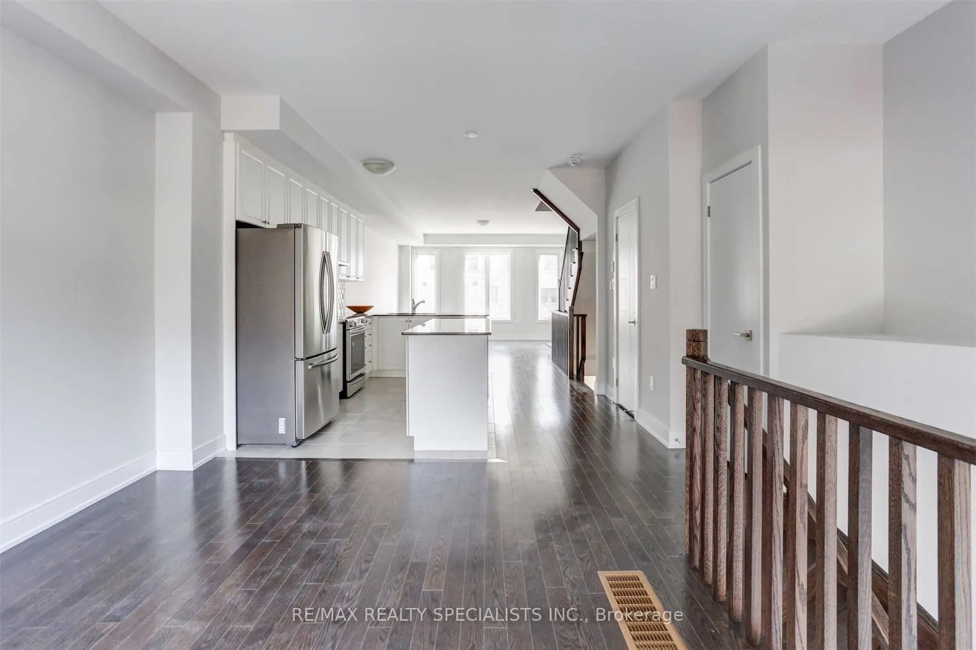 1135 Beachcomber Road