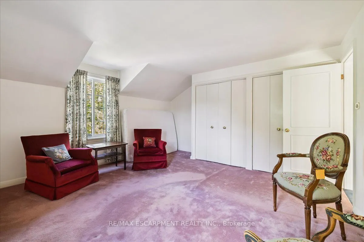 222 STRATHCONA Drive