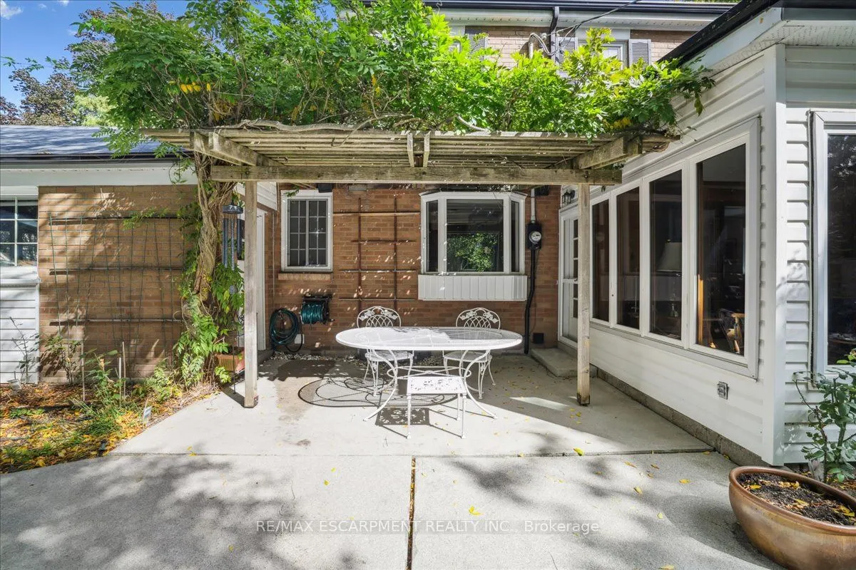 222 STRATHCONA Drive