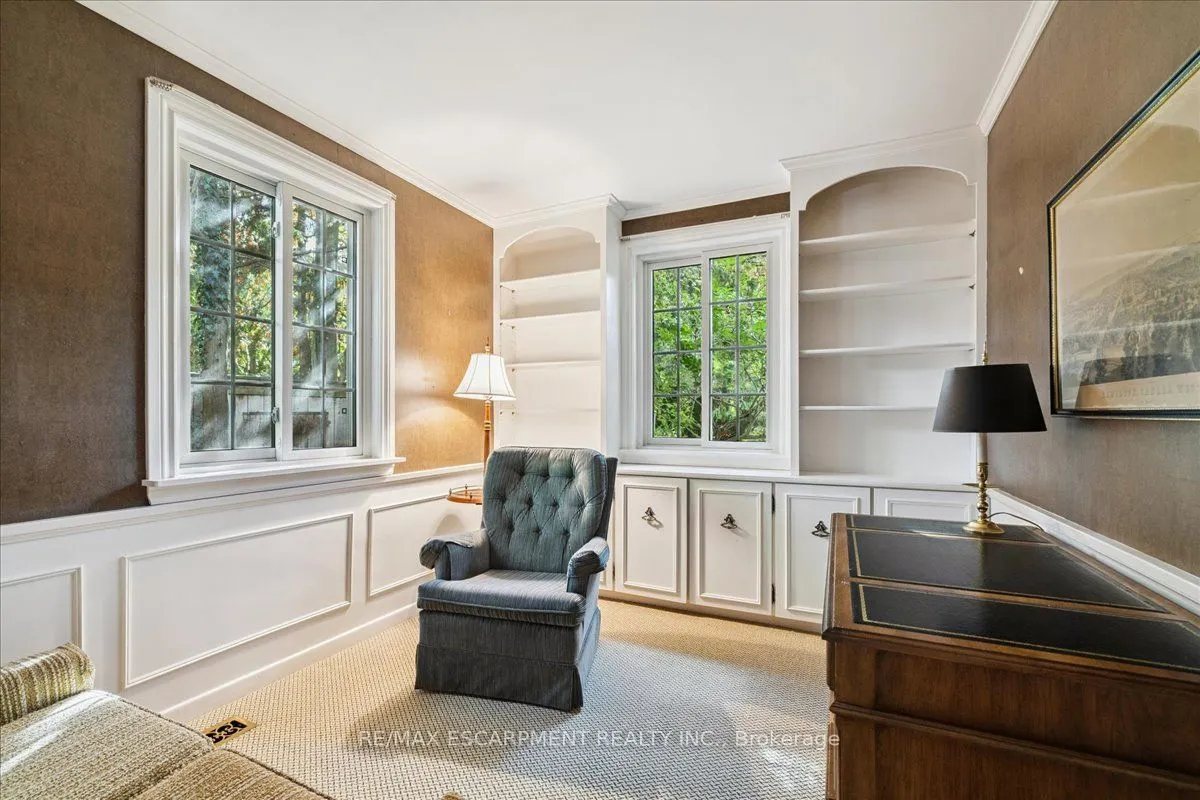 222 STRATHCONA Drive