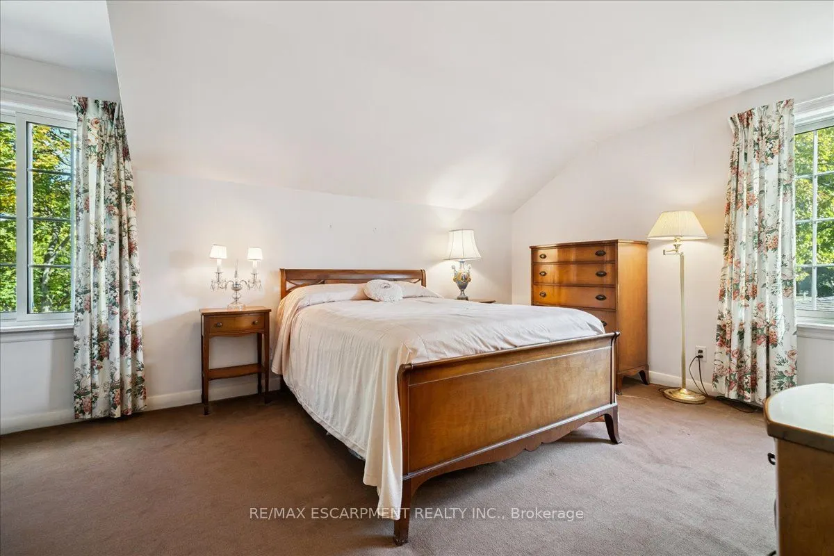 222 STRATHCONA Drive