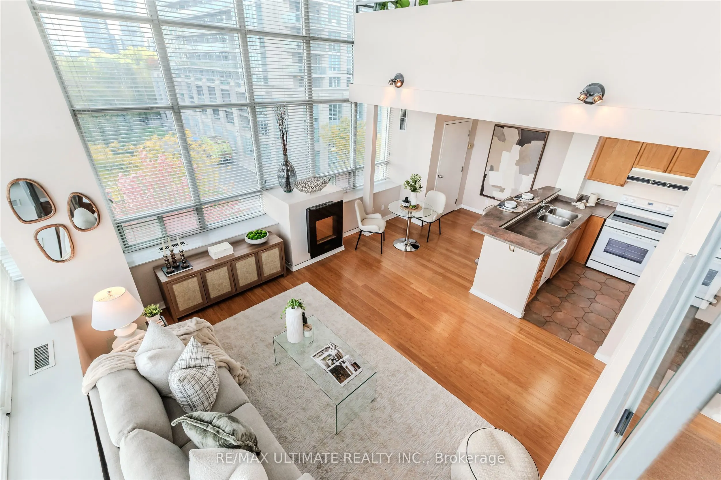 300 Manitoba Street, #301