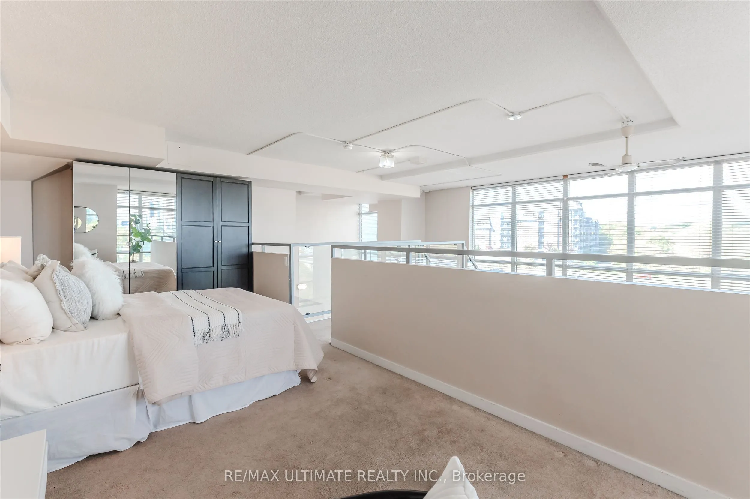 300 Manitoba Street, #301