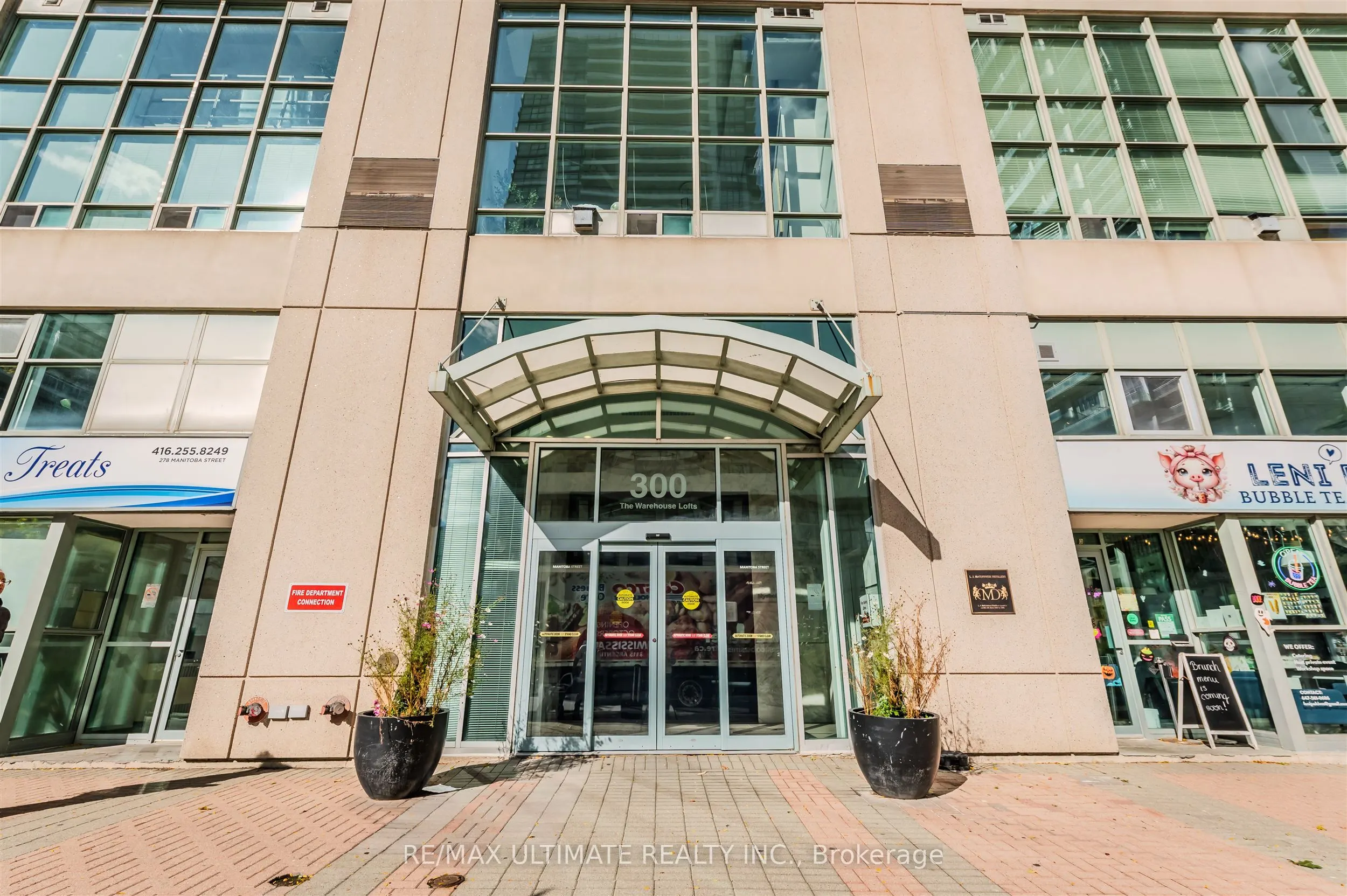 300 Manitoba Street, #301