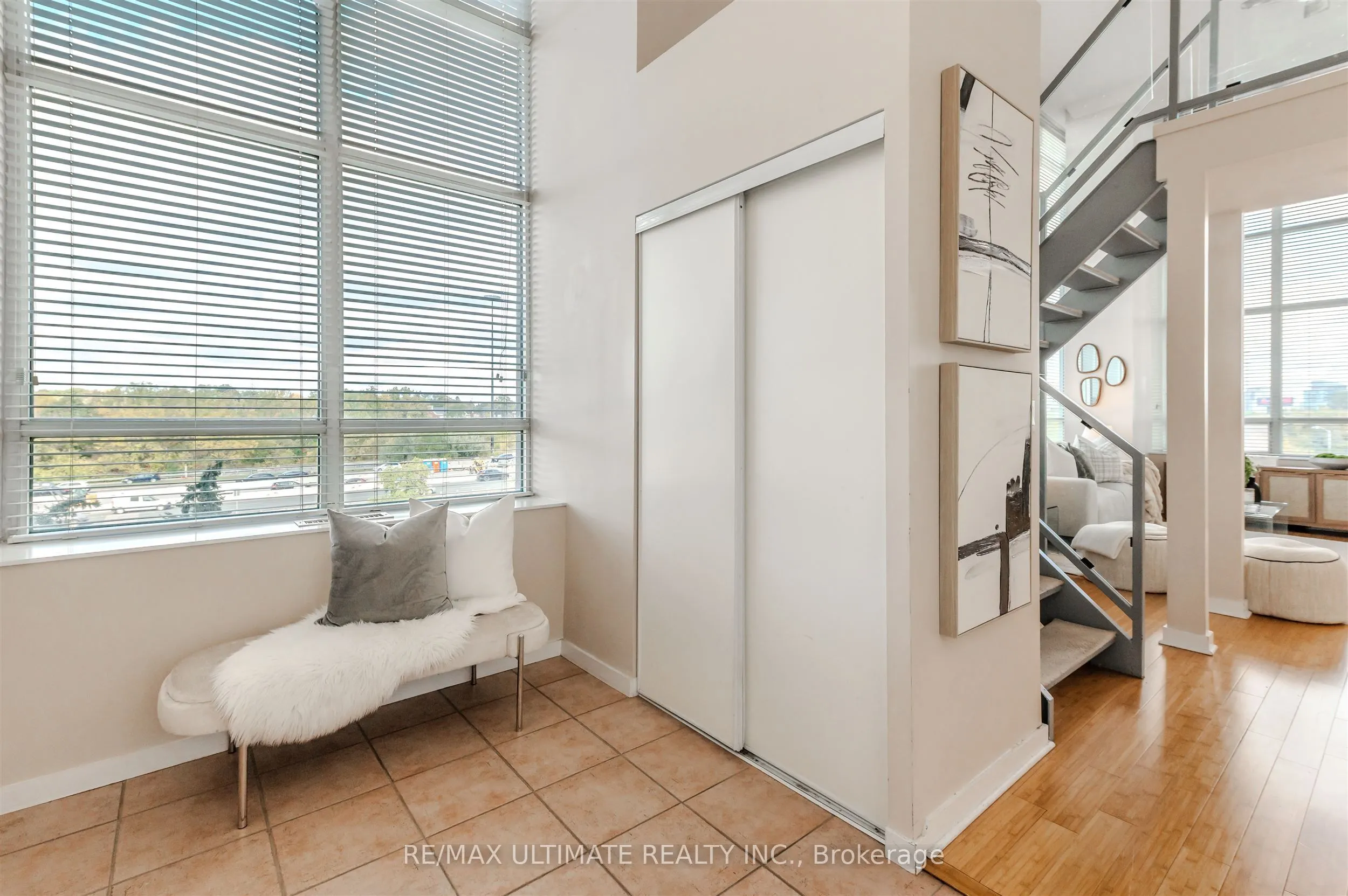 300 Manitoba Street, #301