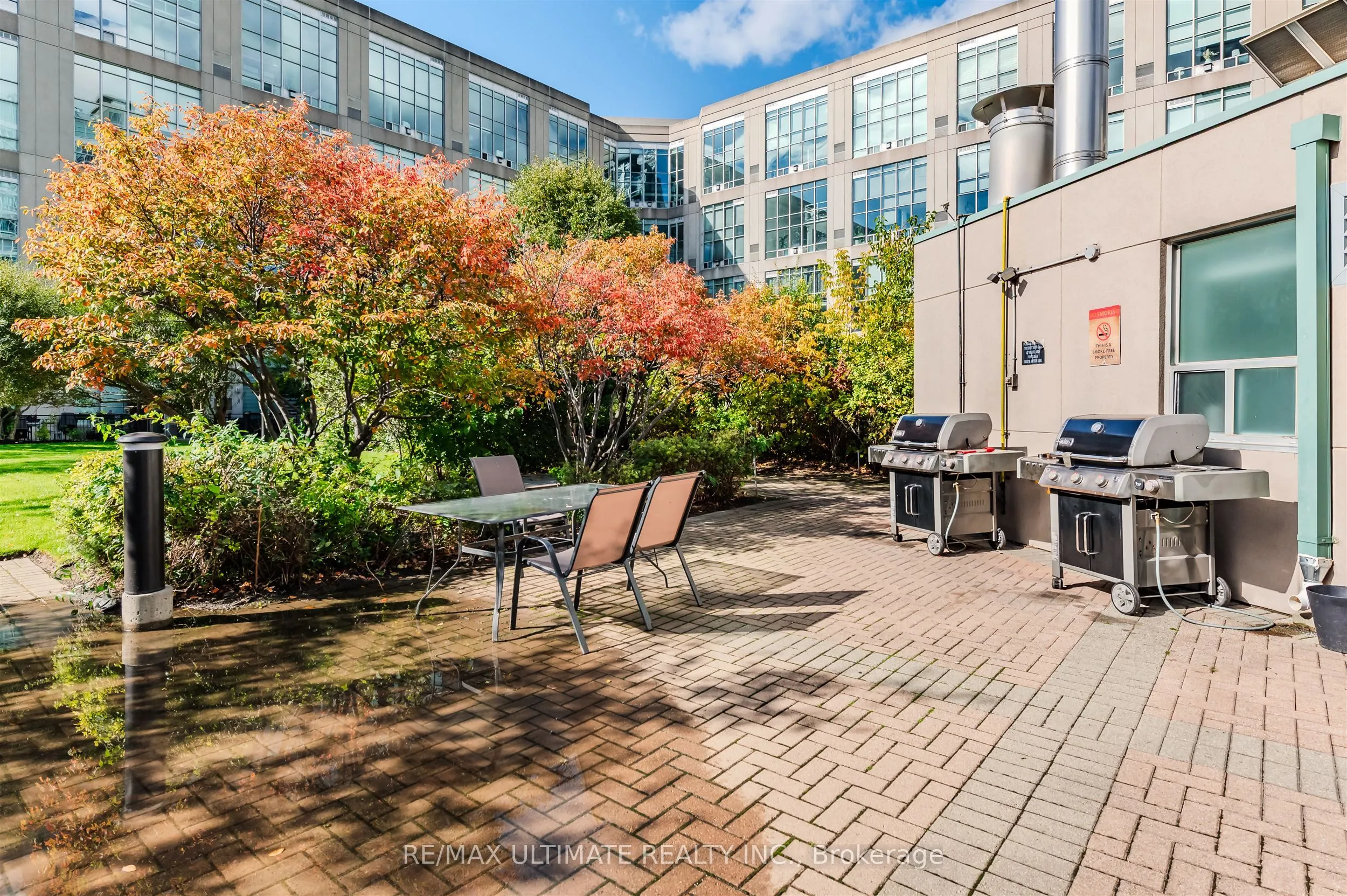 300 Manitoba Street, #301