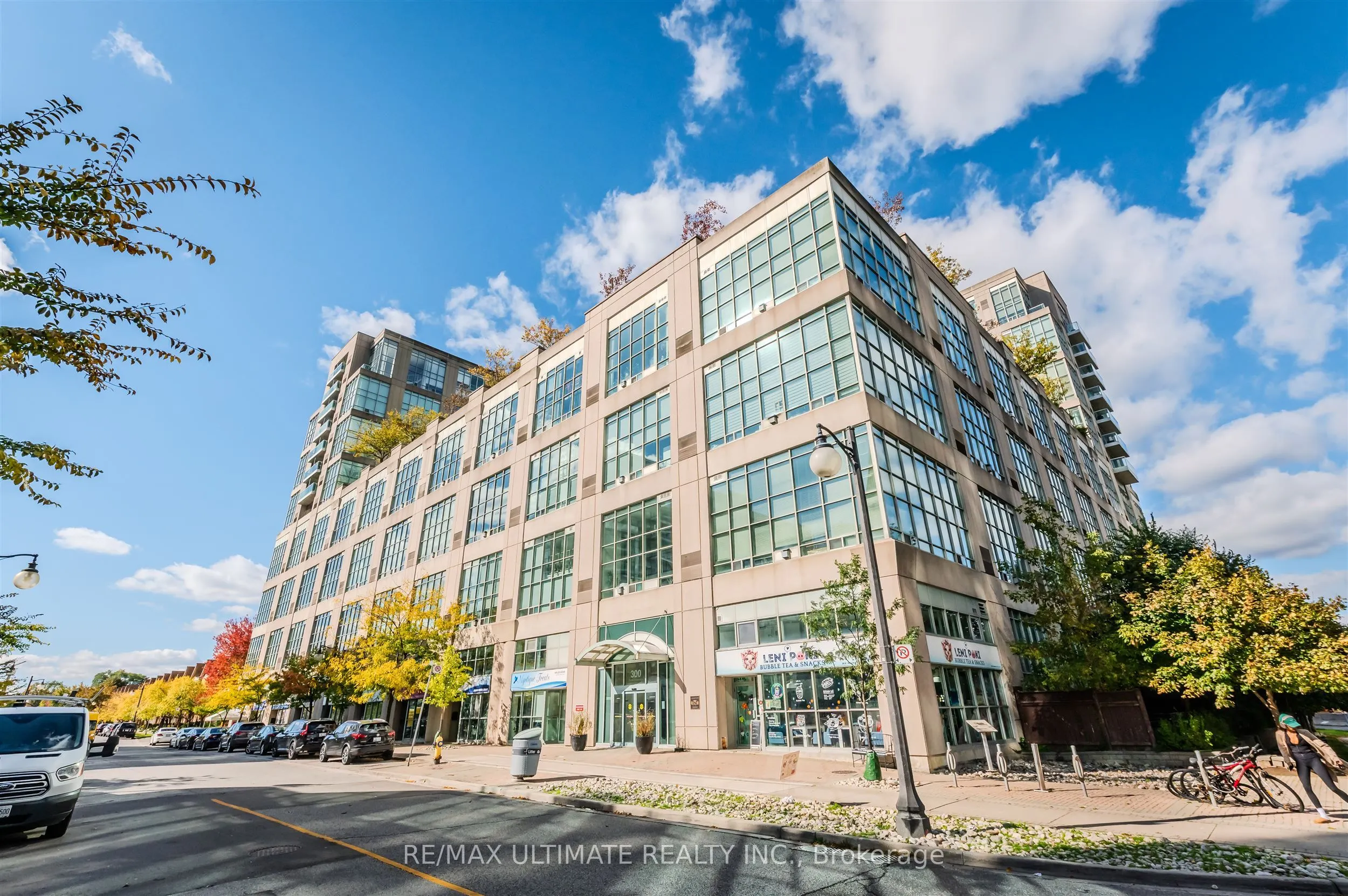 300 Manitoba Street, #301