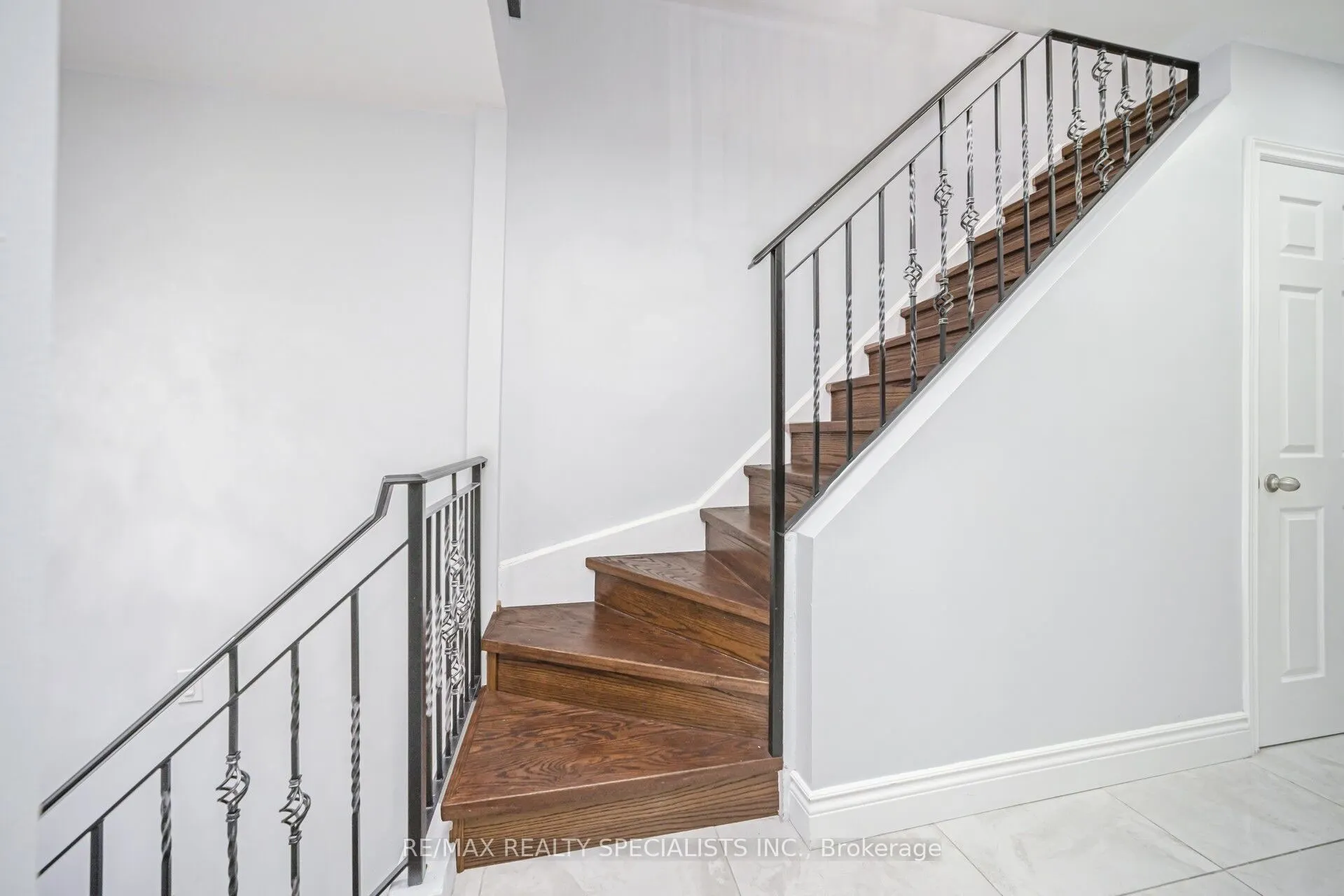 22 Carleton Place, #22