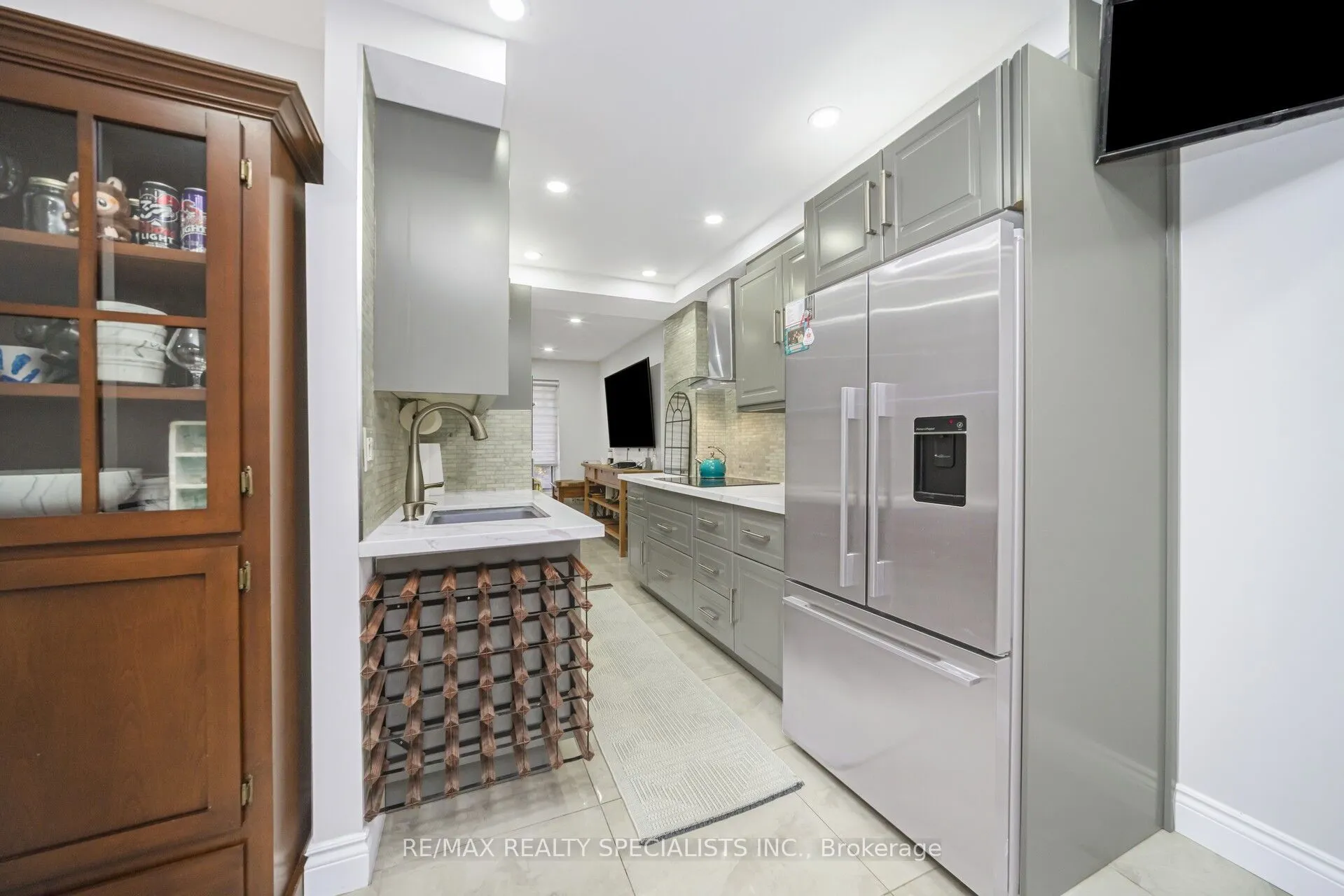 22 Carleton Place, #22