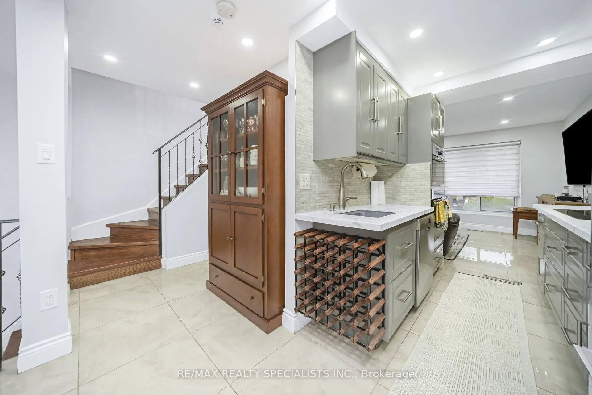 22 Carleton Place, #22