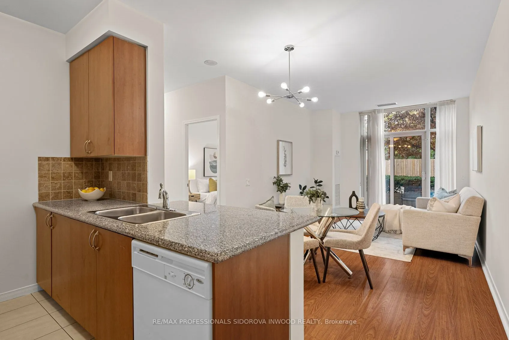 61 Heintzman Street, #107