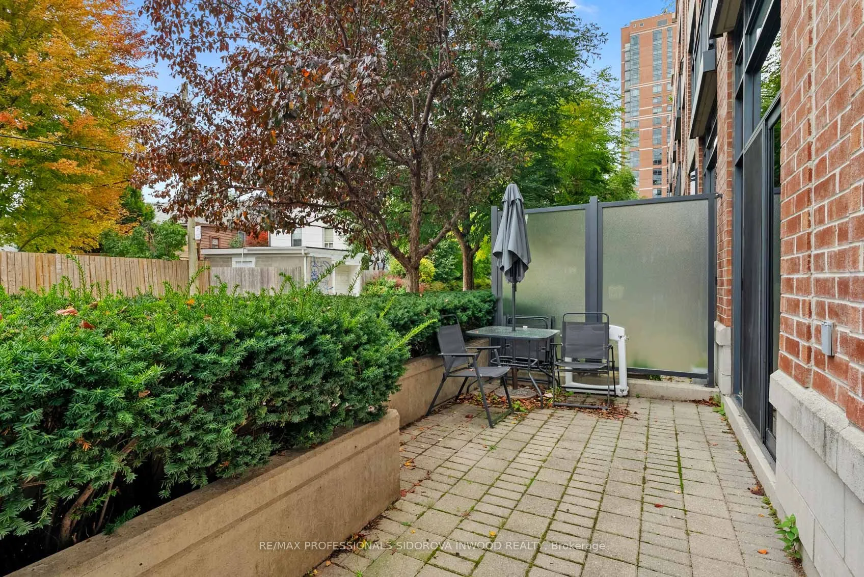 61 Heintzman Street, #107