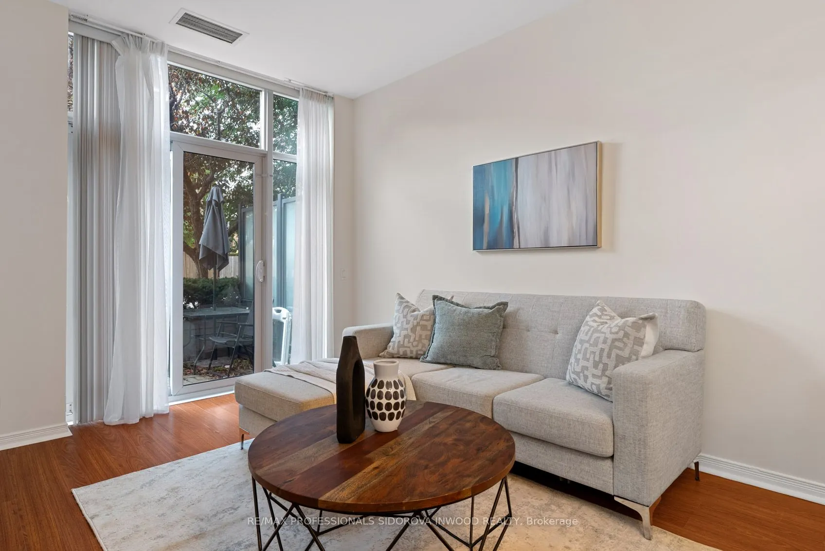 61 Heintzman Street, #107