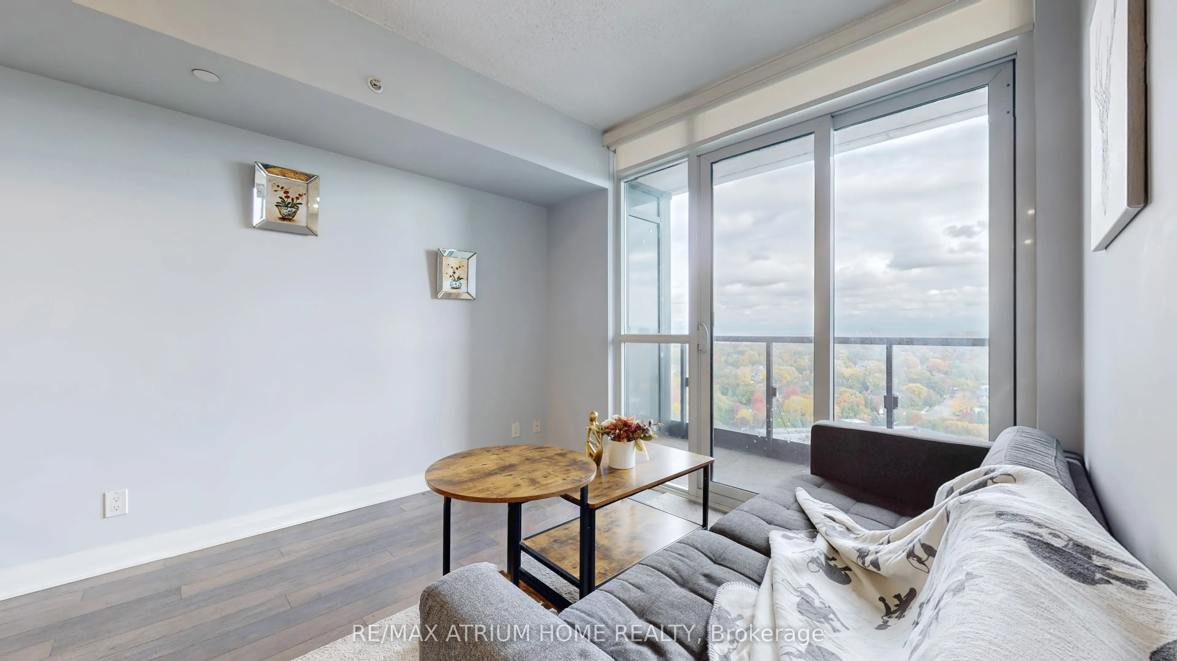 5 Valhalla Inn Road, #1803