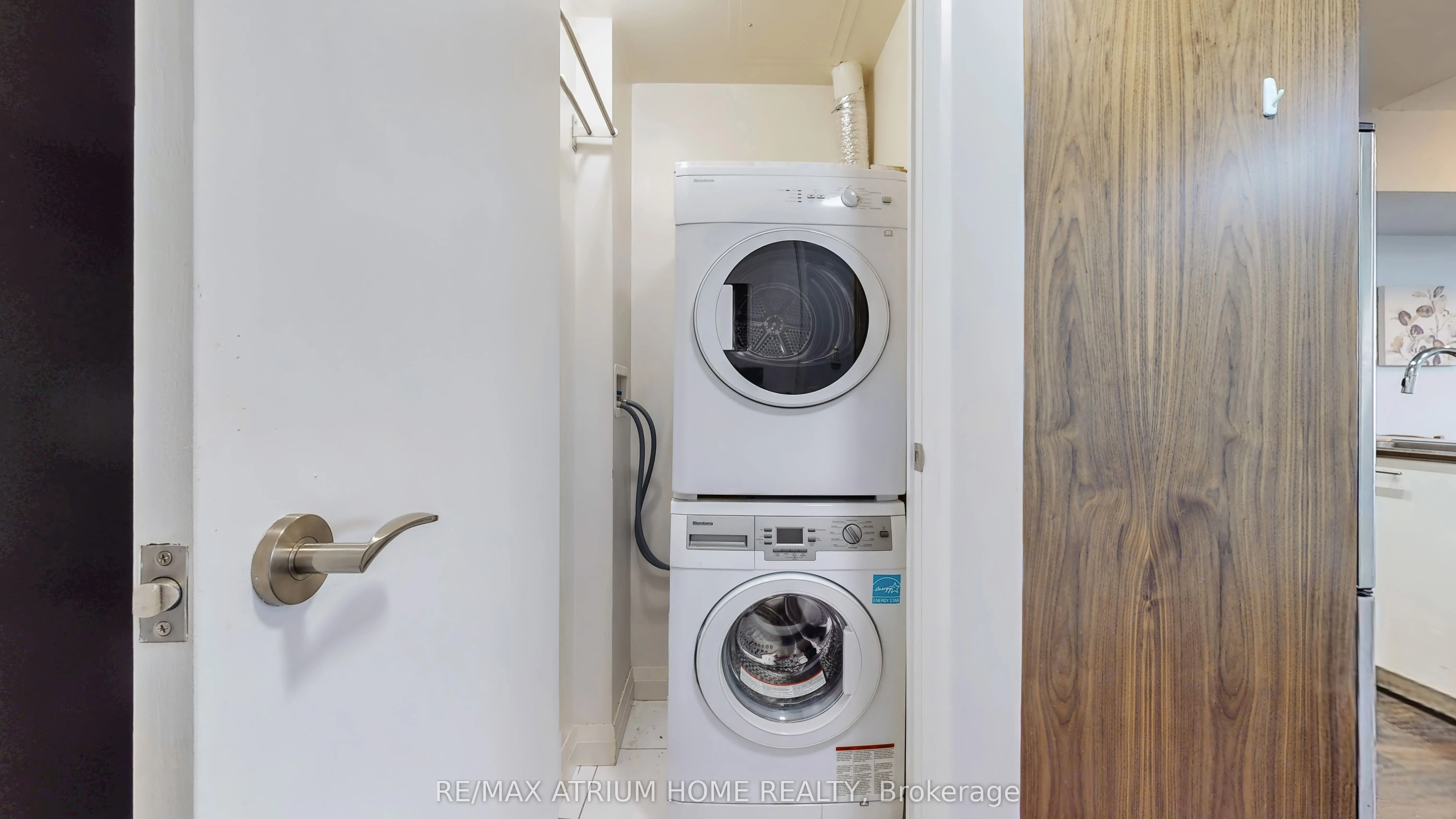 5 Valhalla Inn Road, #1803