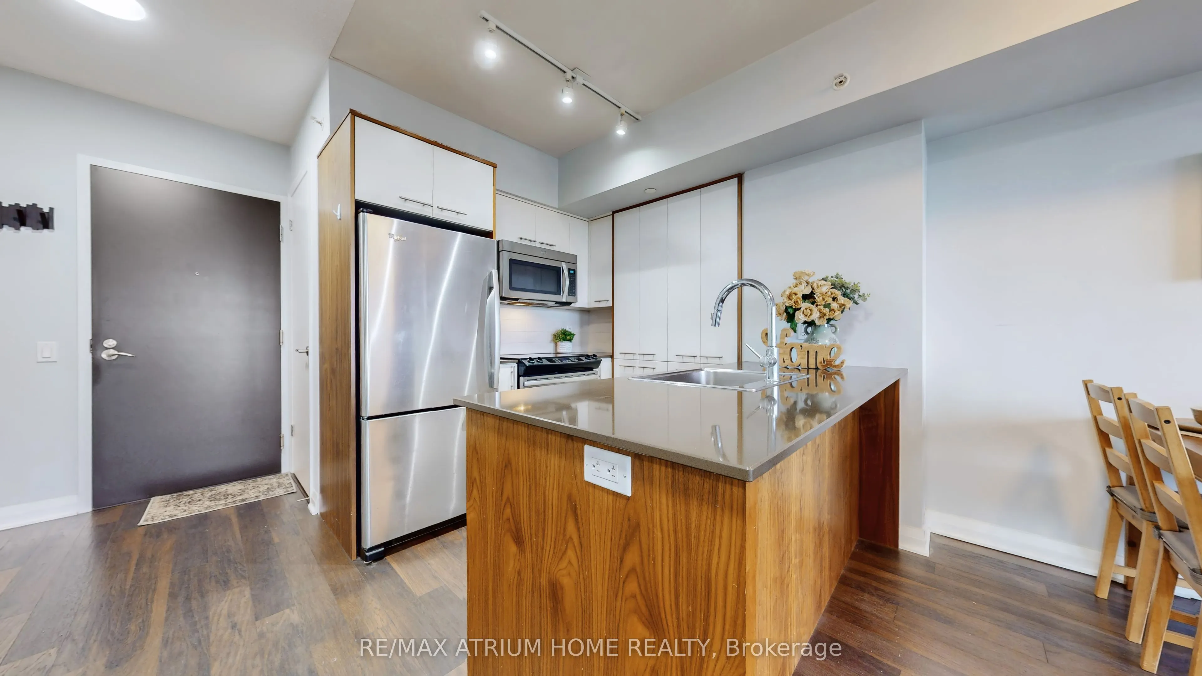 5 Valhalla Inn Road, #1803