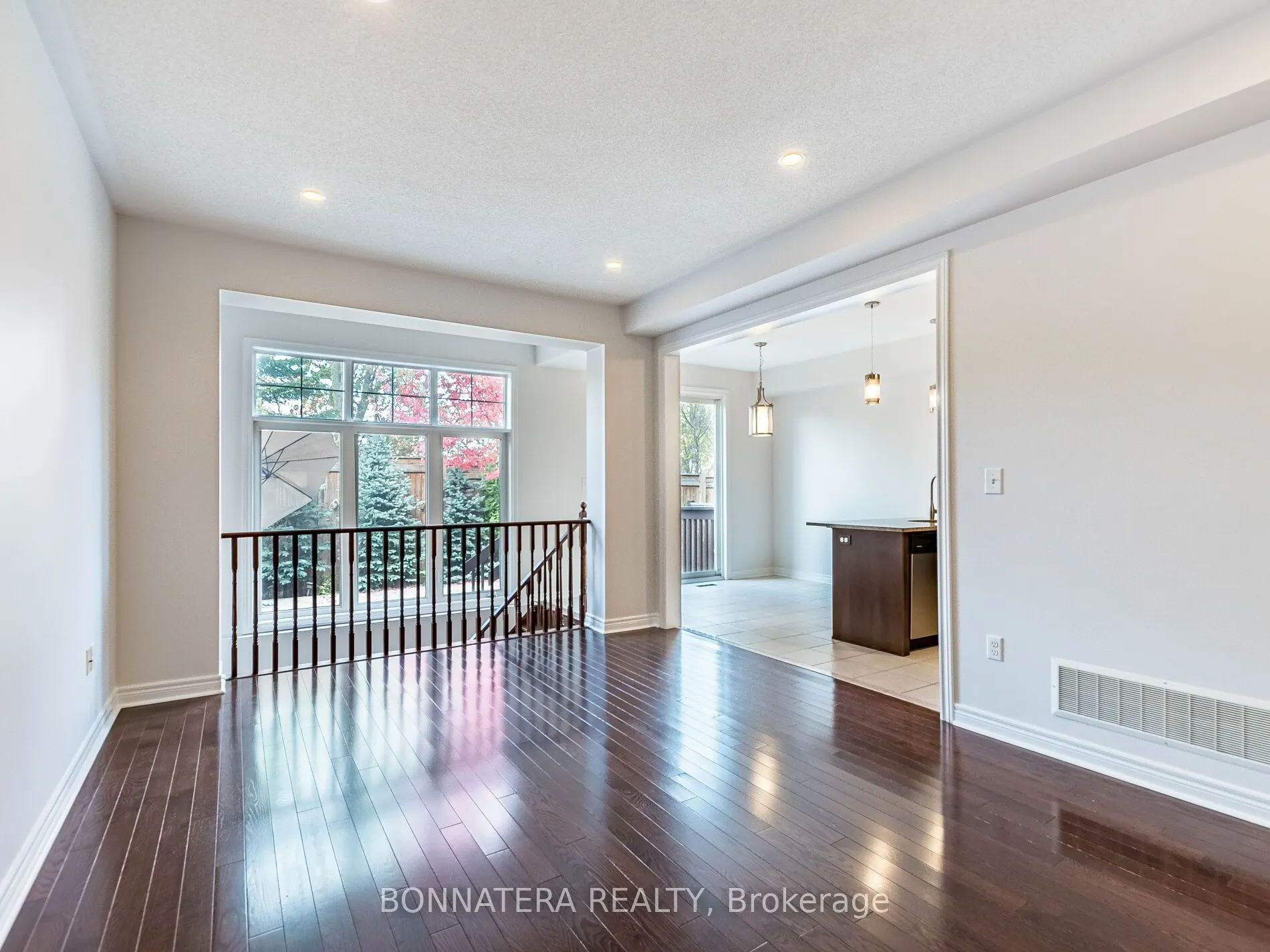 3275 Stalybridge Drive, #19