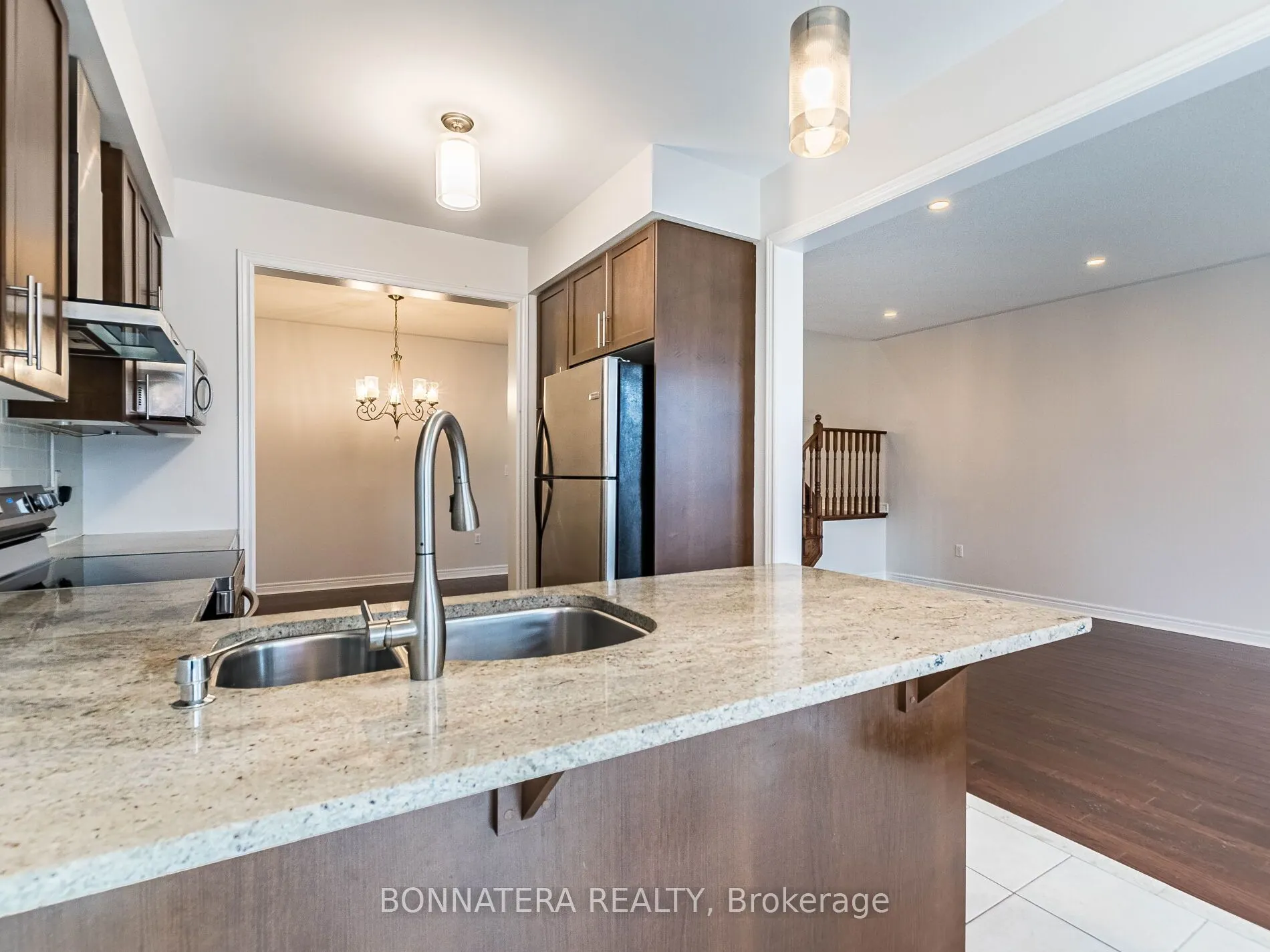 3275 Stalybridge Drive, #19