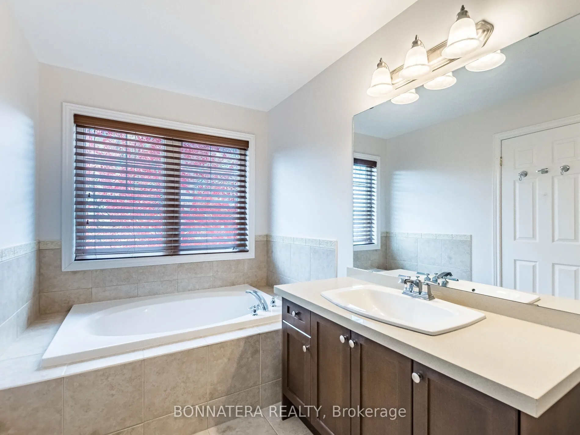 3275 Stalybridge Drive, #19