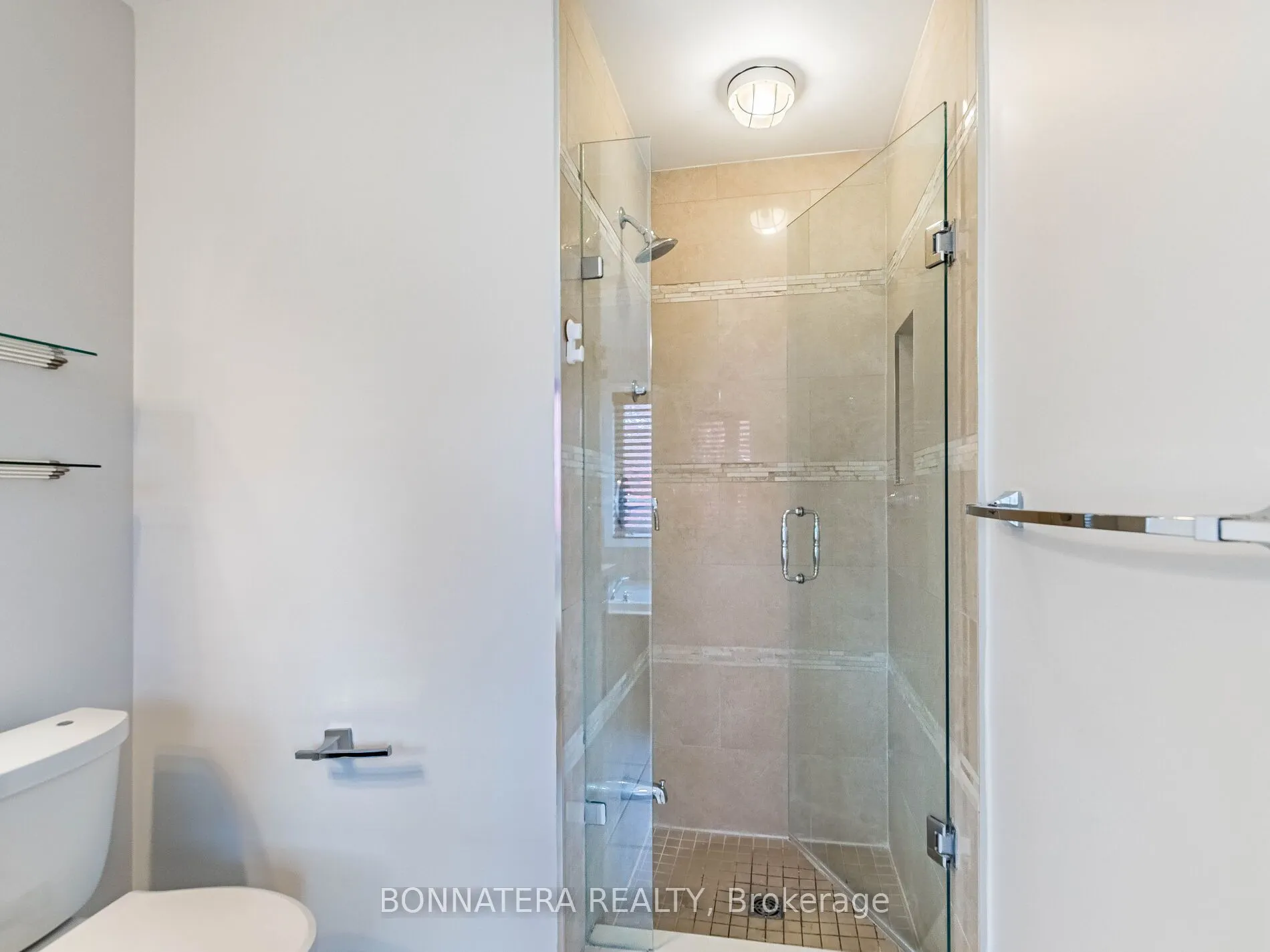 3275 Stalybridge Drive, #19