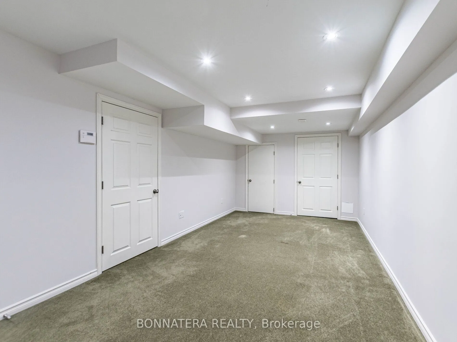 3275 Stalybridge Drive, #19