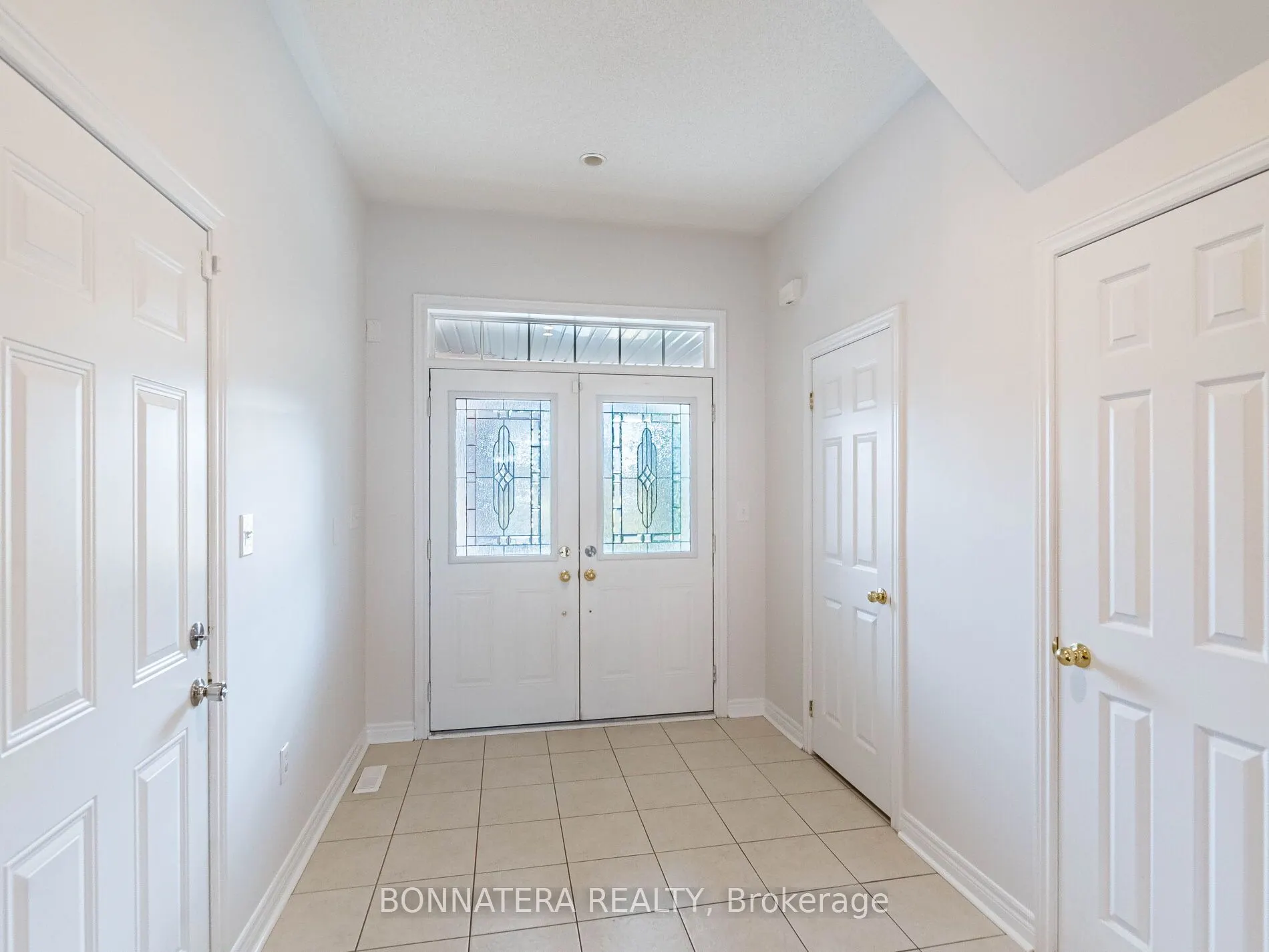 3275 Stalybridge Drive, #19