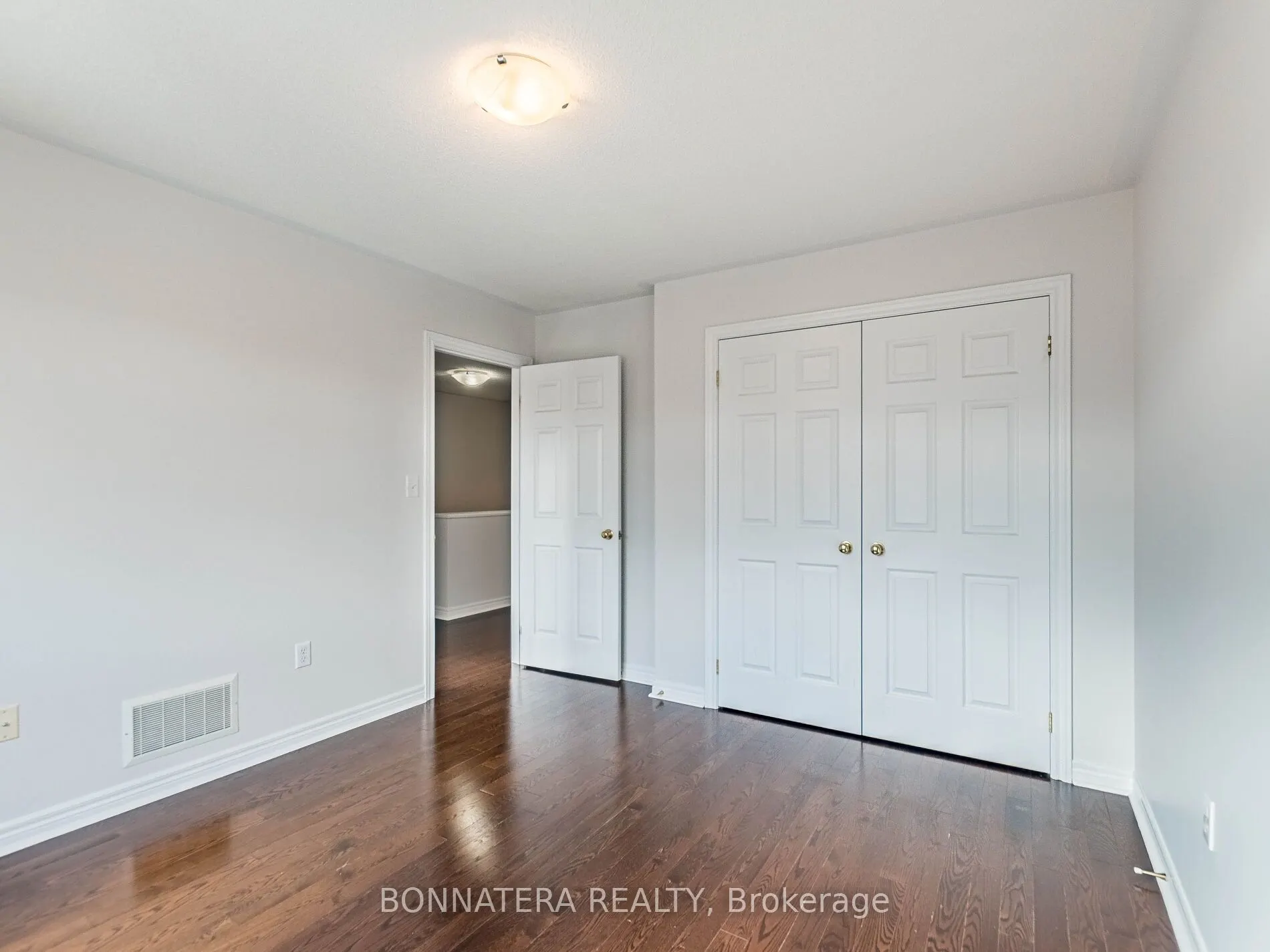 3275 Stalybridge Drive, #19