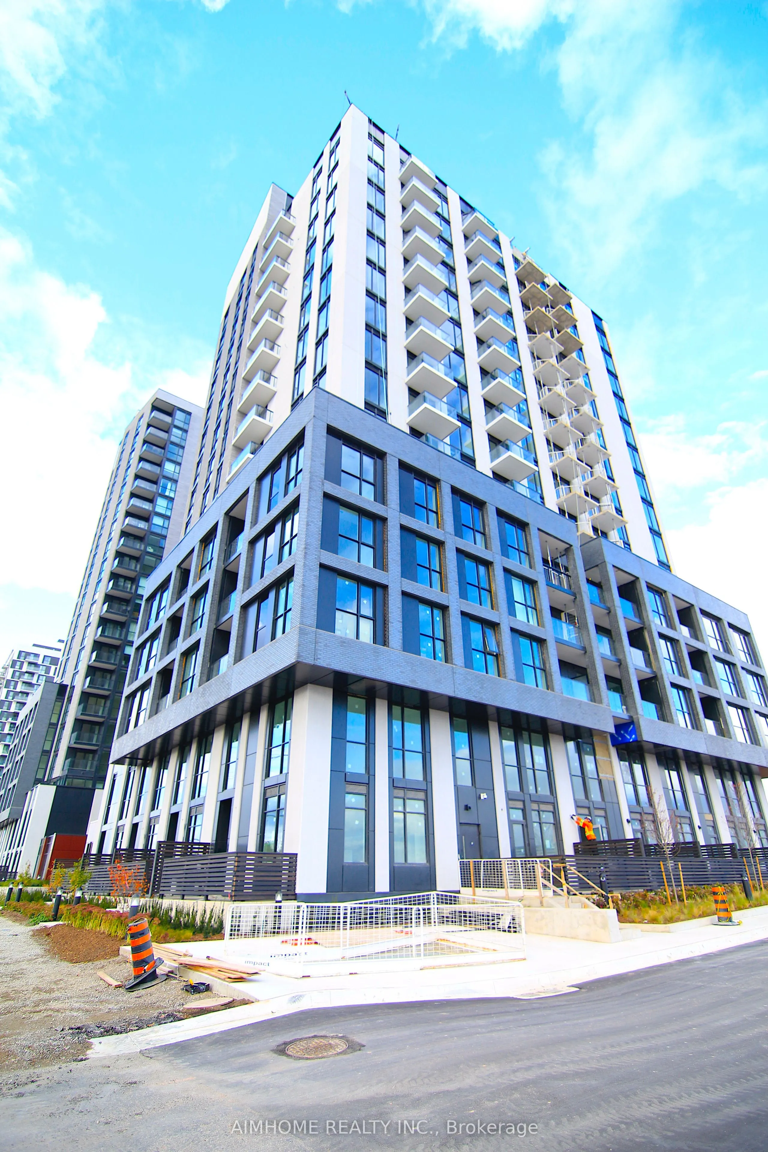 3079 Trafalgar Road, #1709