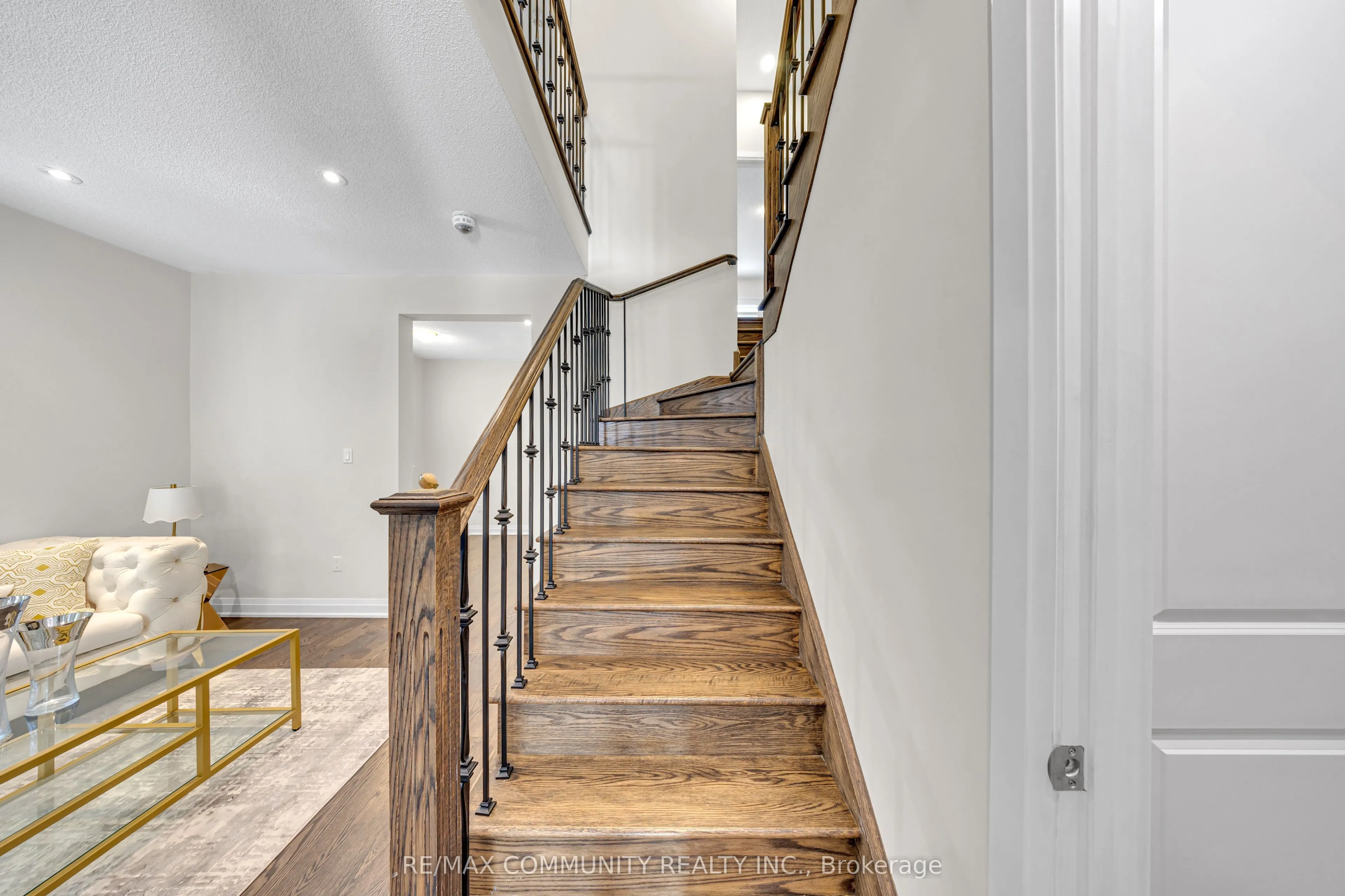 209 Castle Oaks Crossing