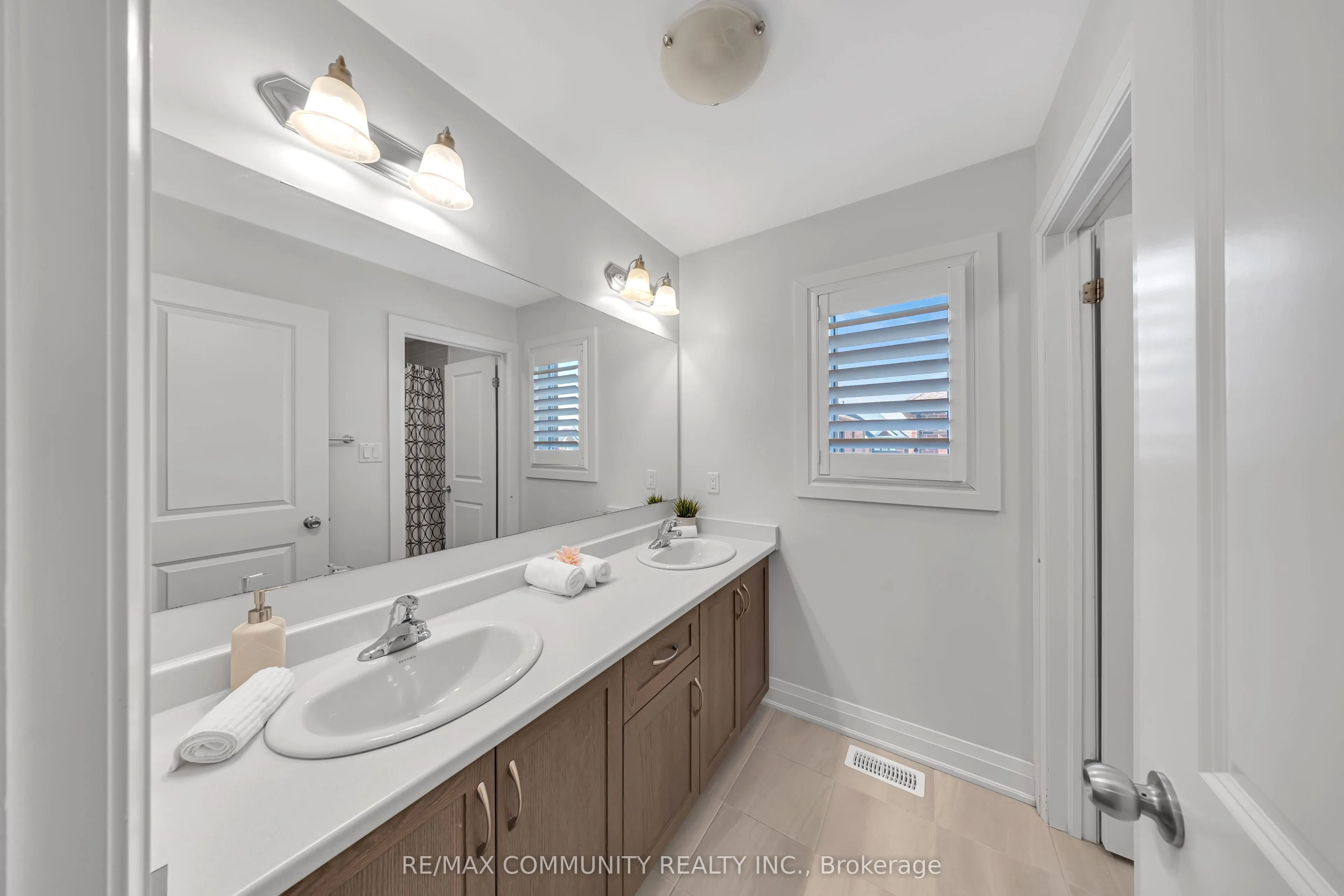 209 Castle Oaks Crossing